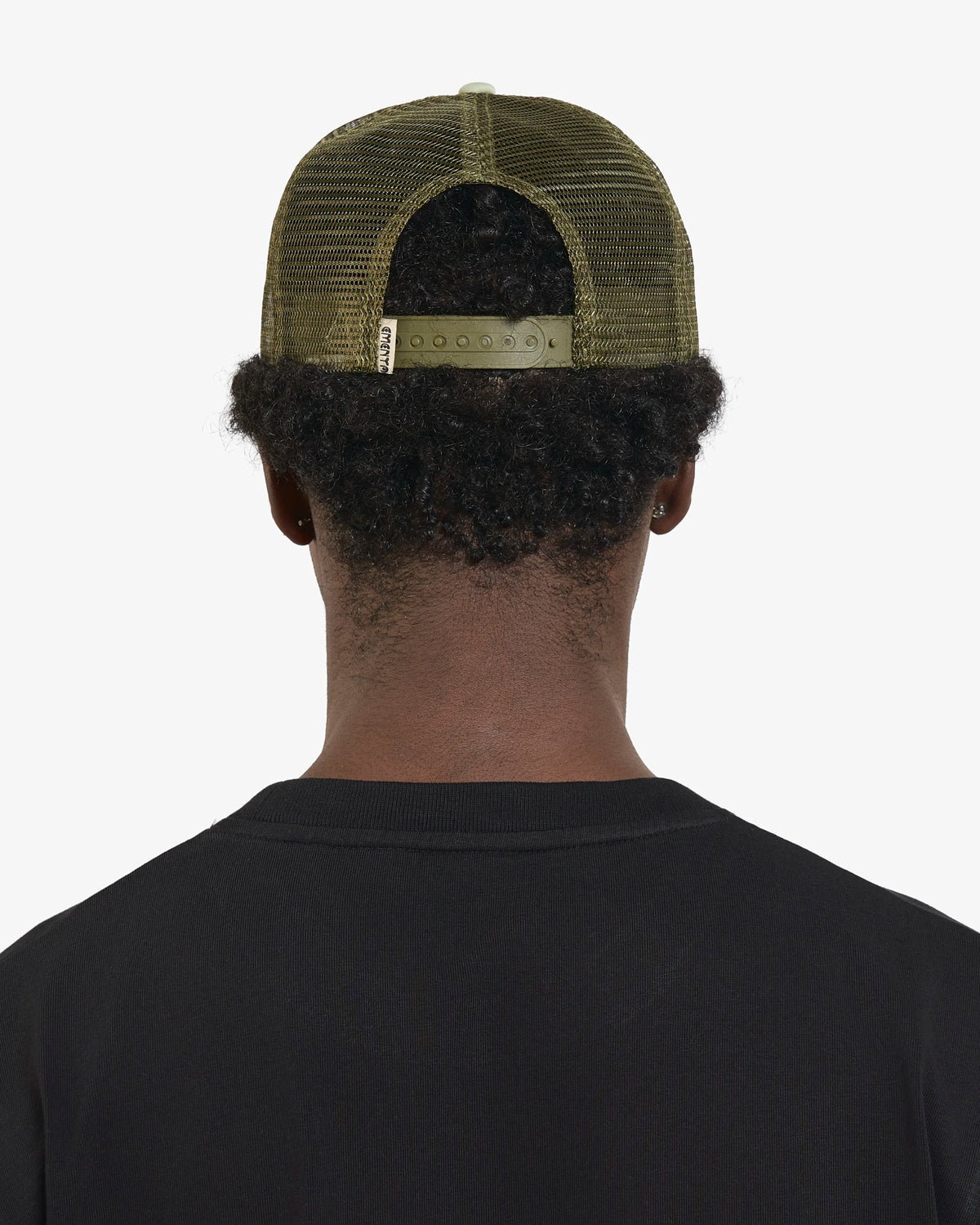 #color_off white/sage