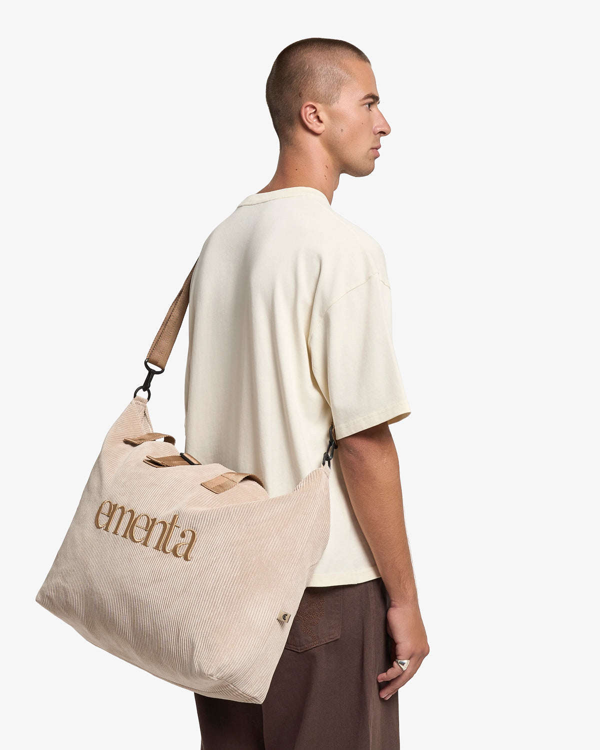 #color_off white