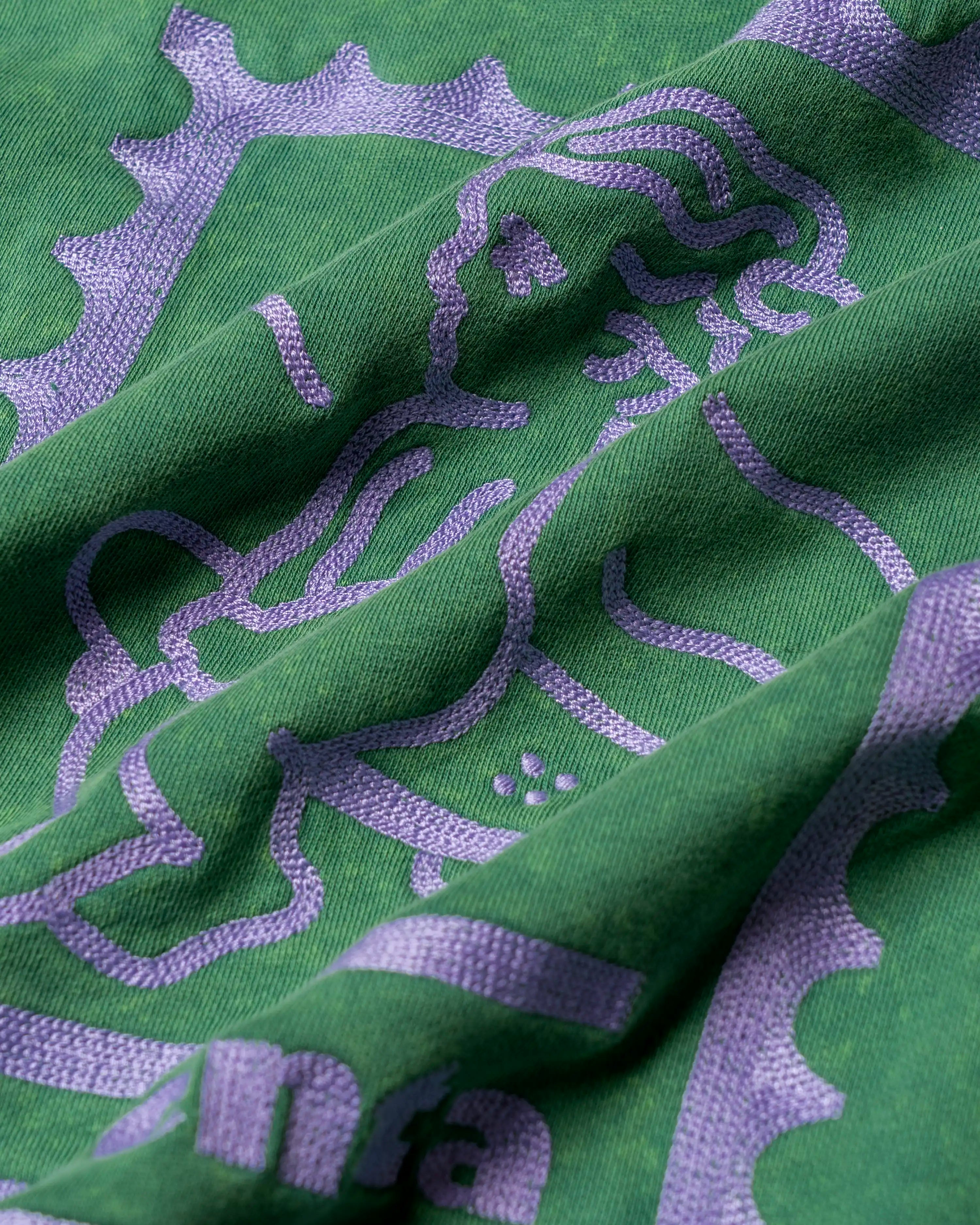 Ikon Stamp Spine Crewneck