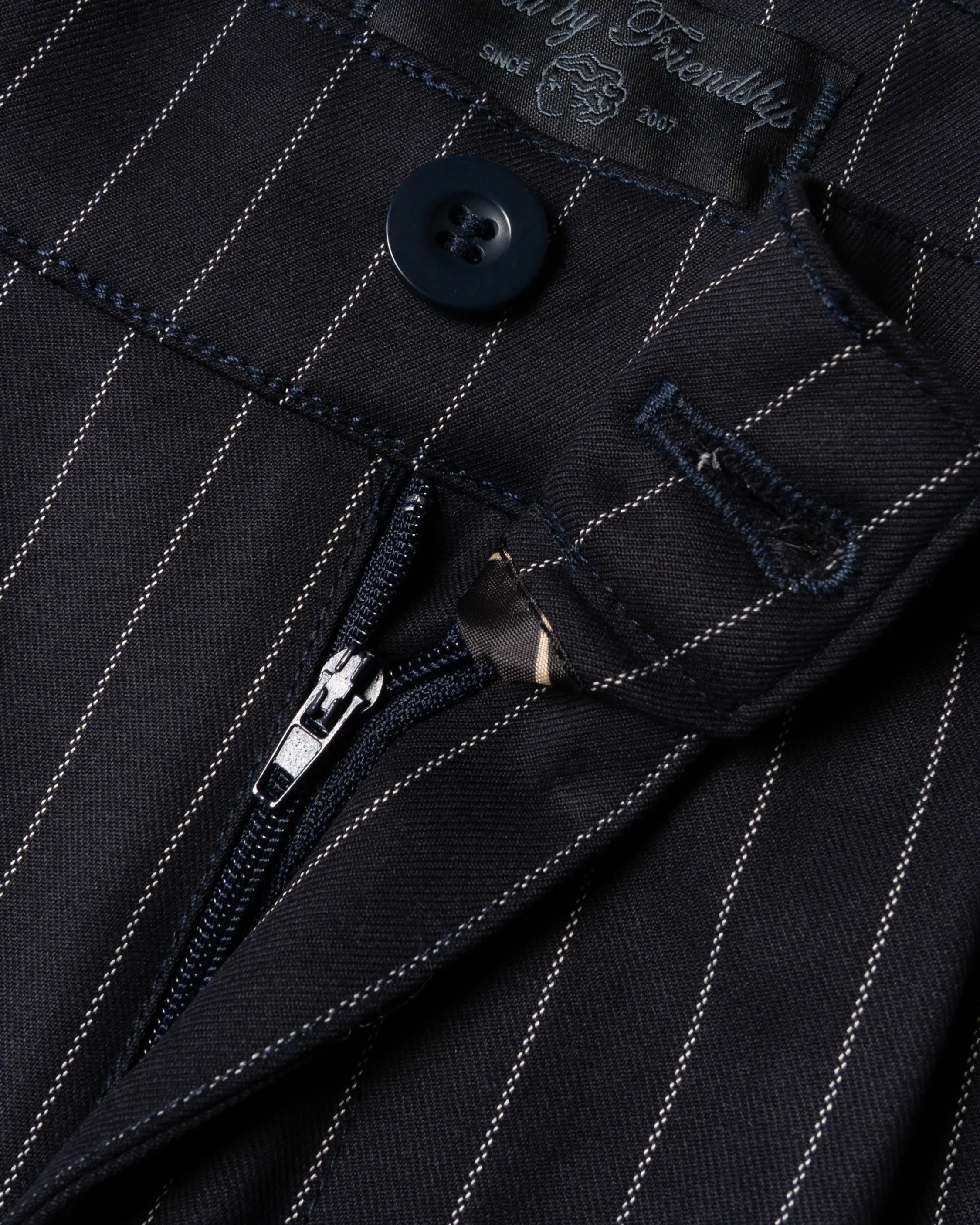 #color_navy stripe