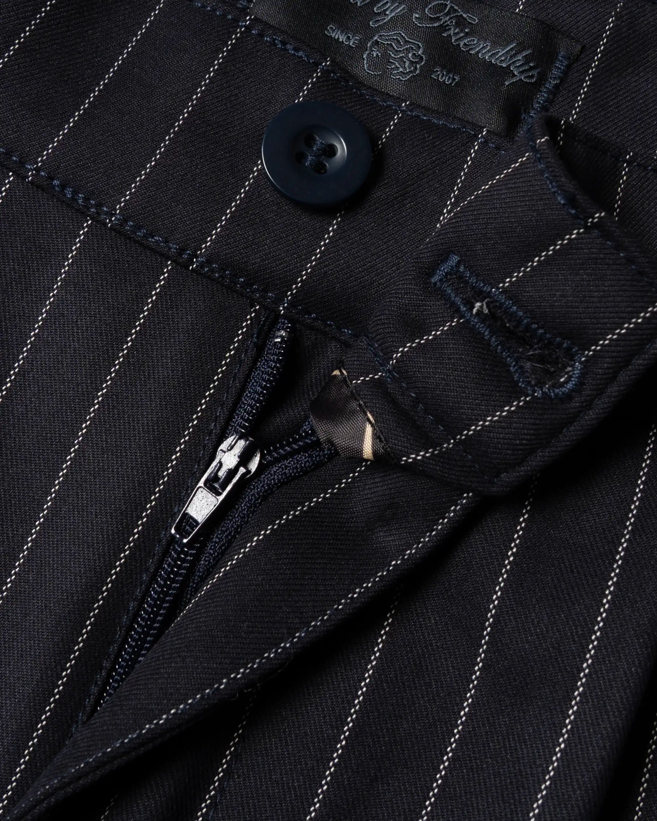 #color_navy stripe