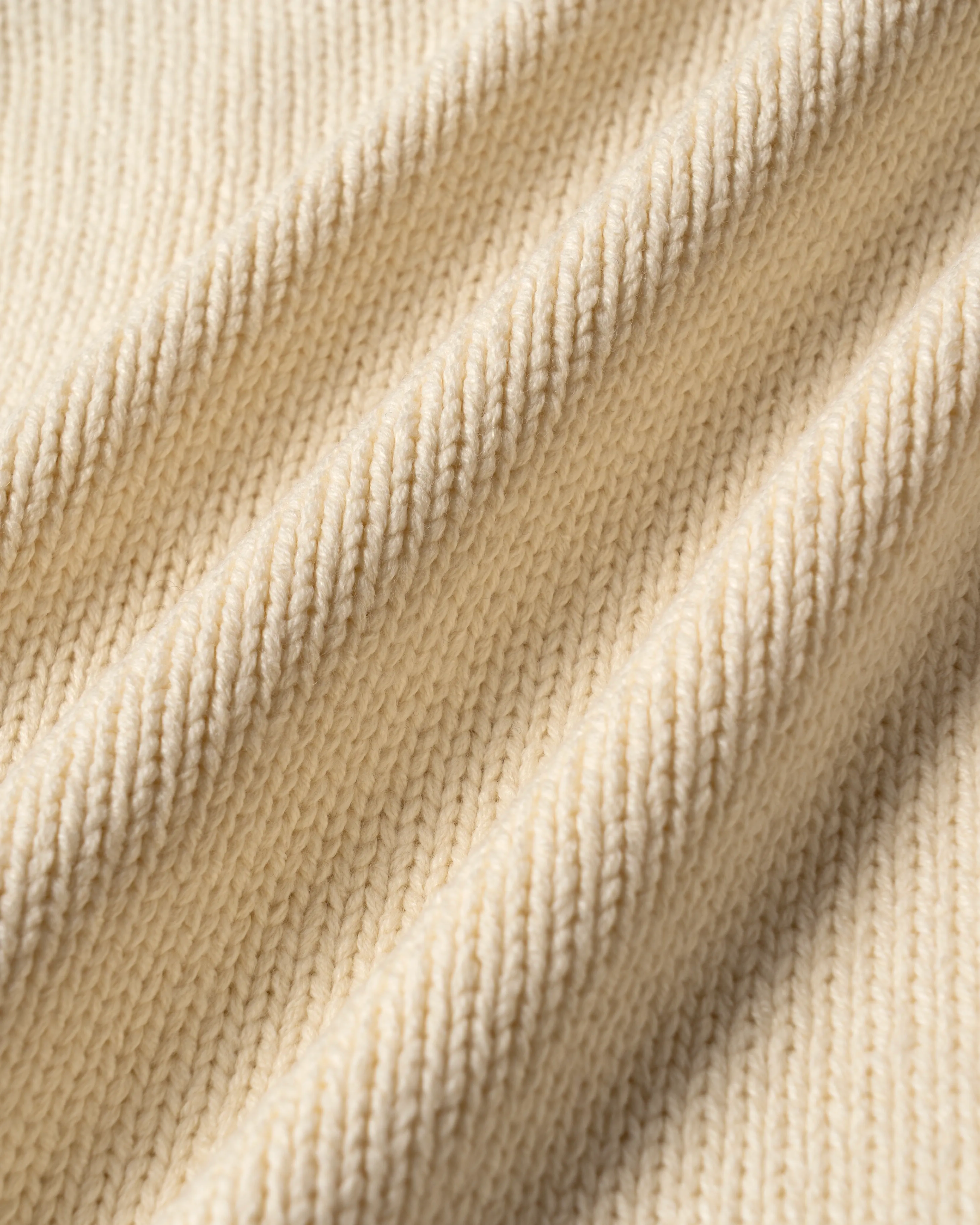 #color_off white