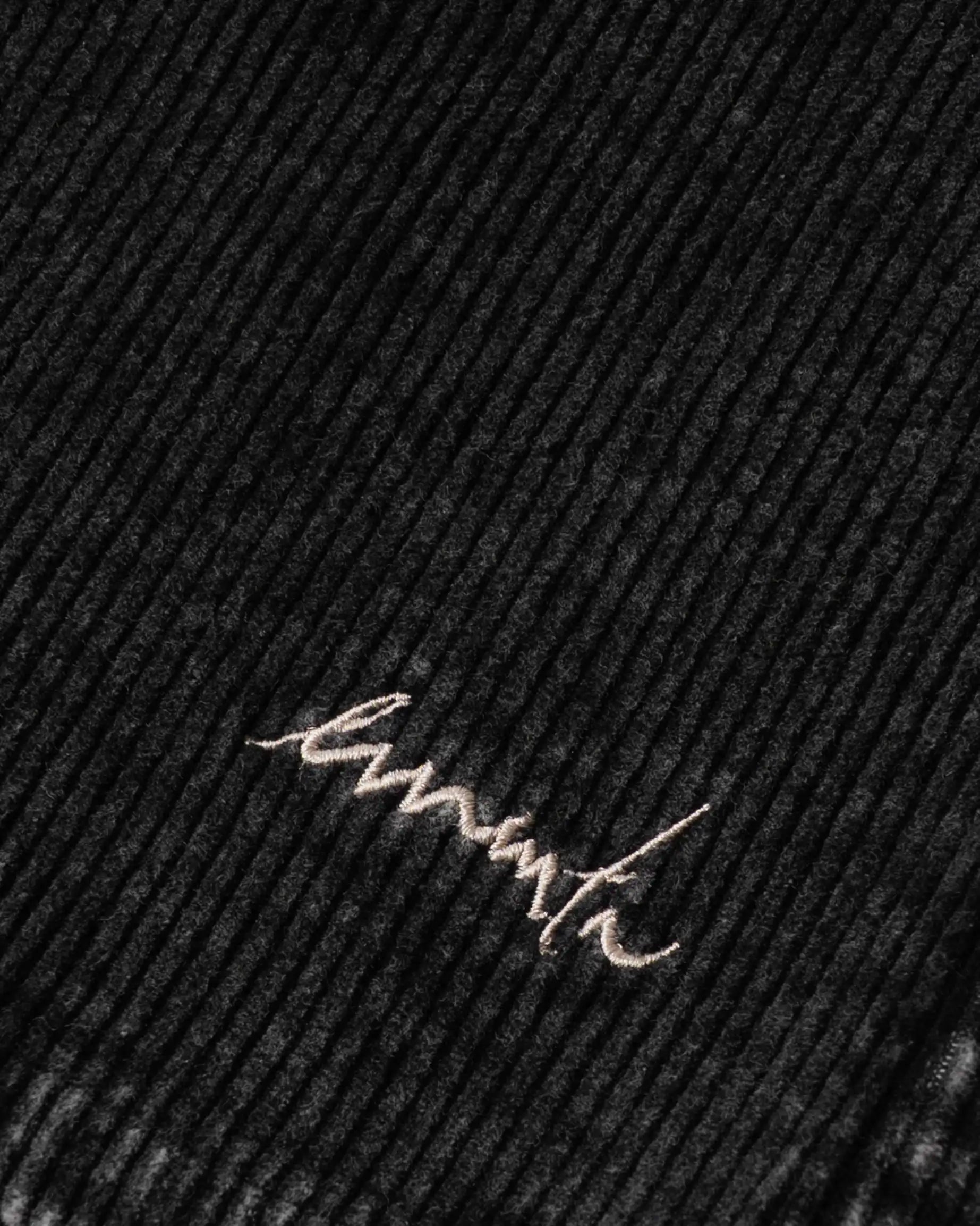 #color_black washed