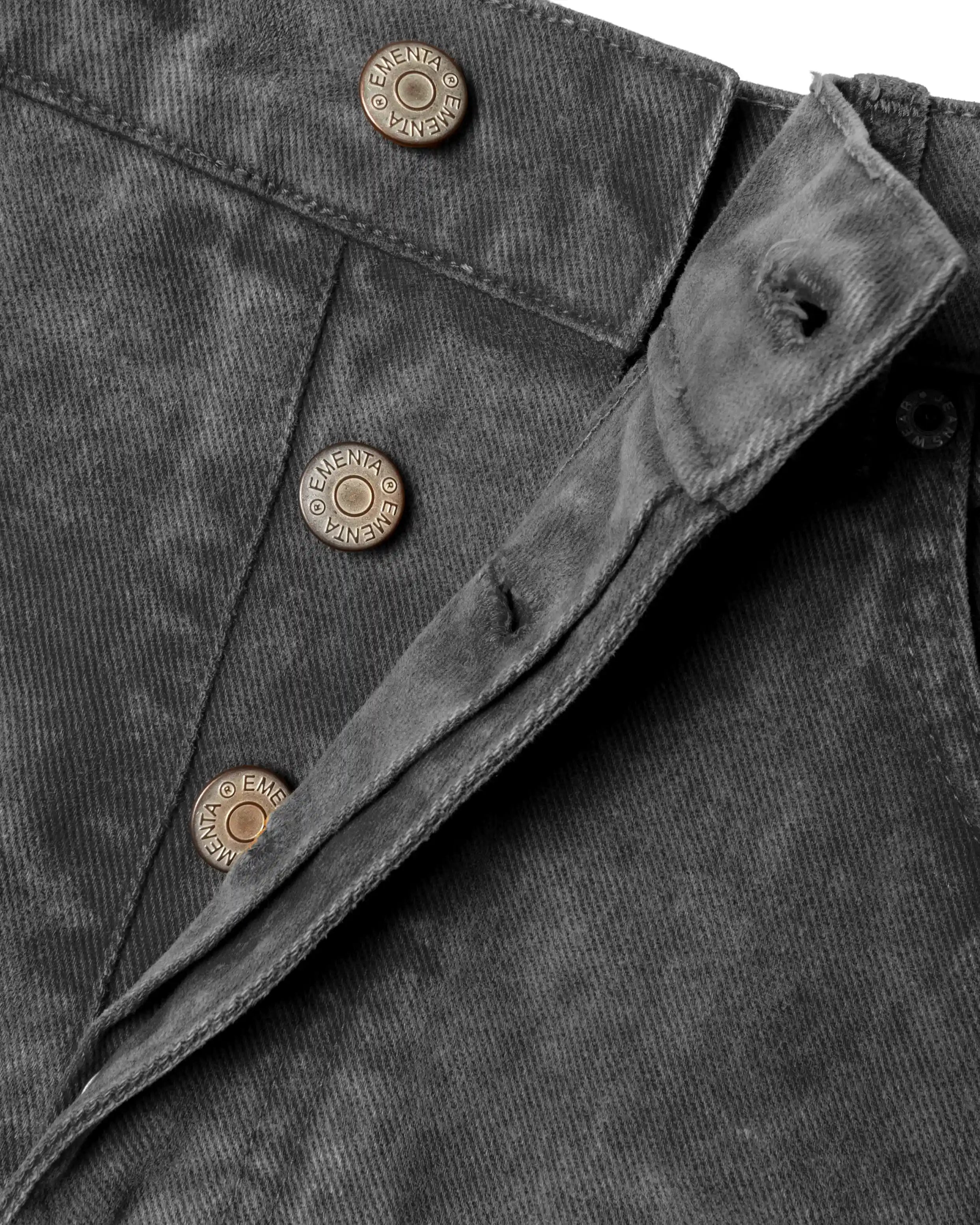 #color_black washed