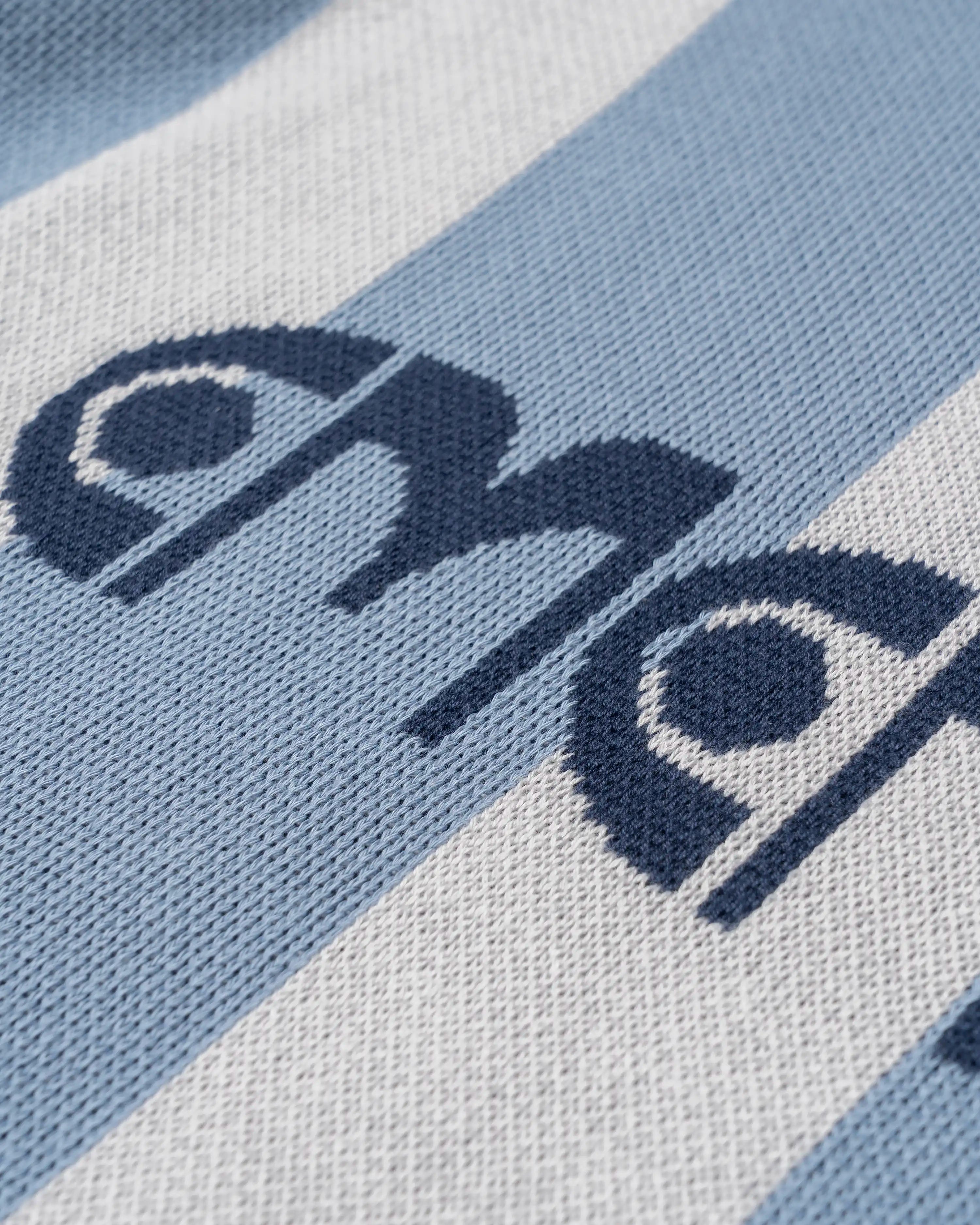 #color_sky blue/navy