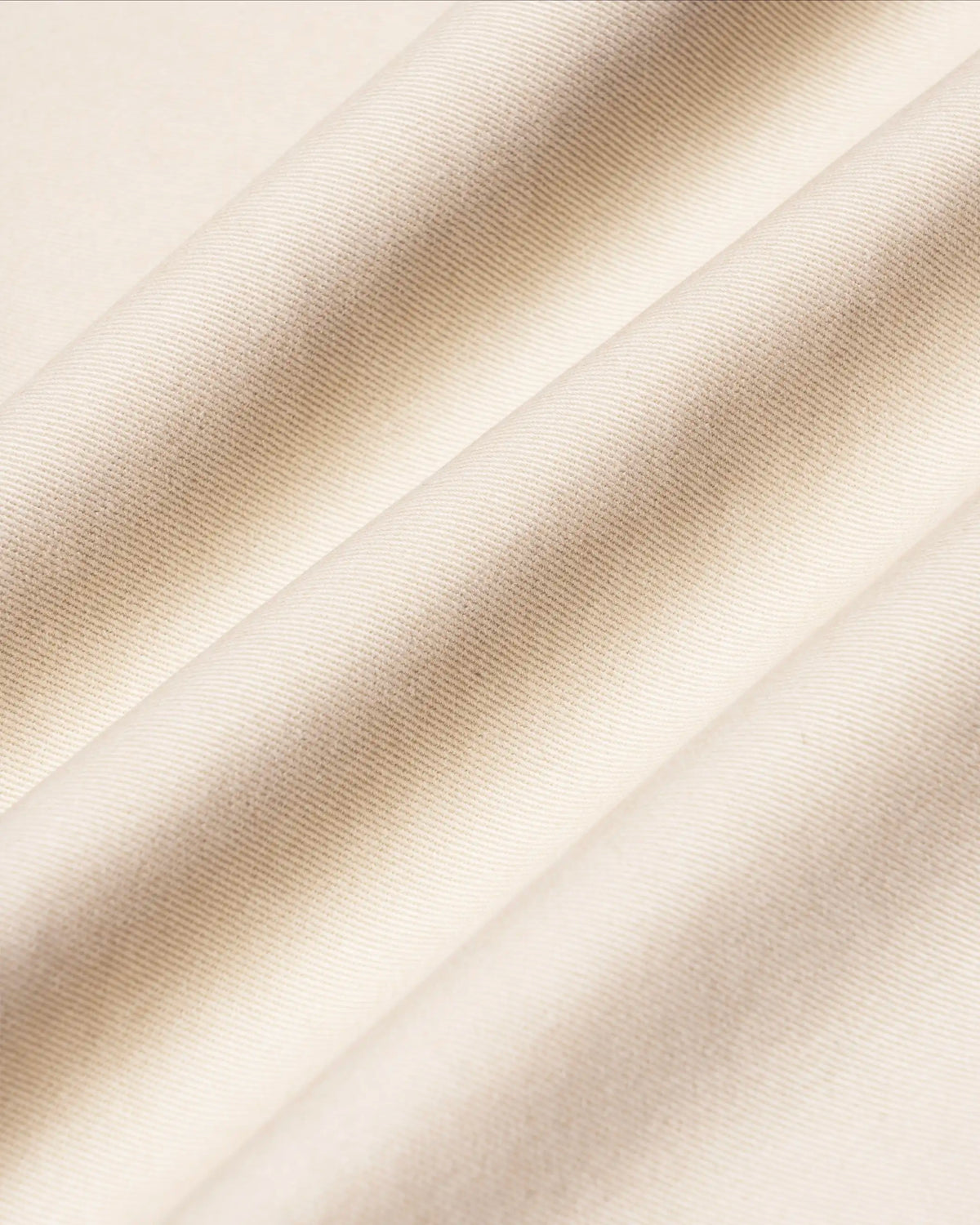 #color_off white