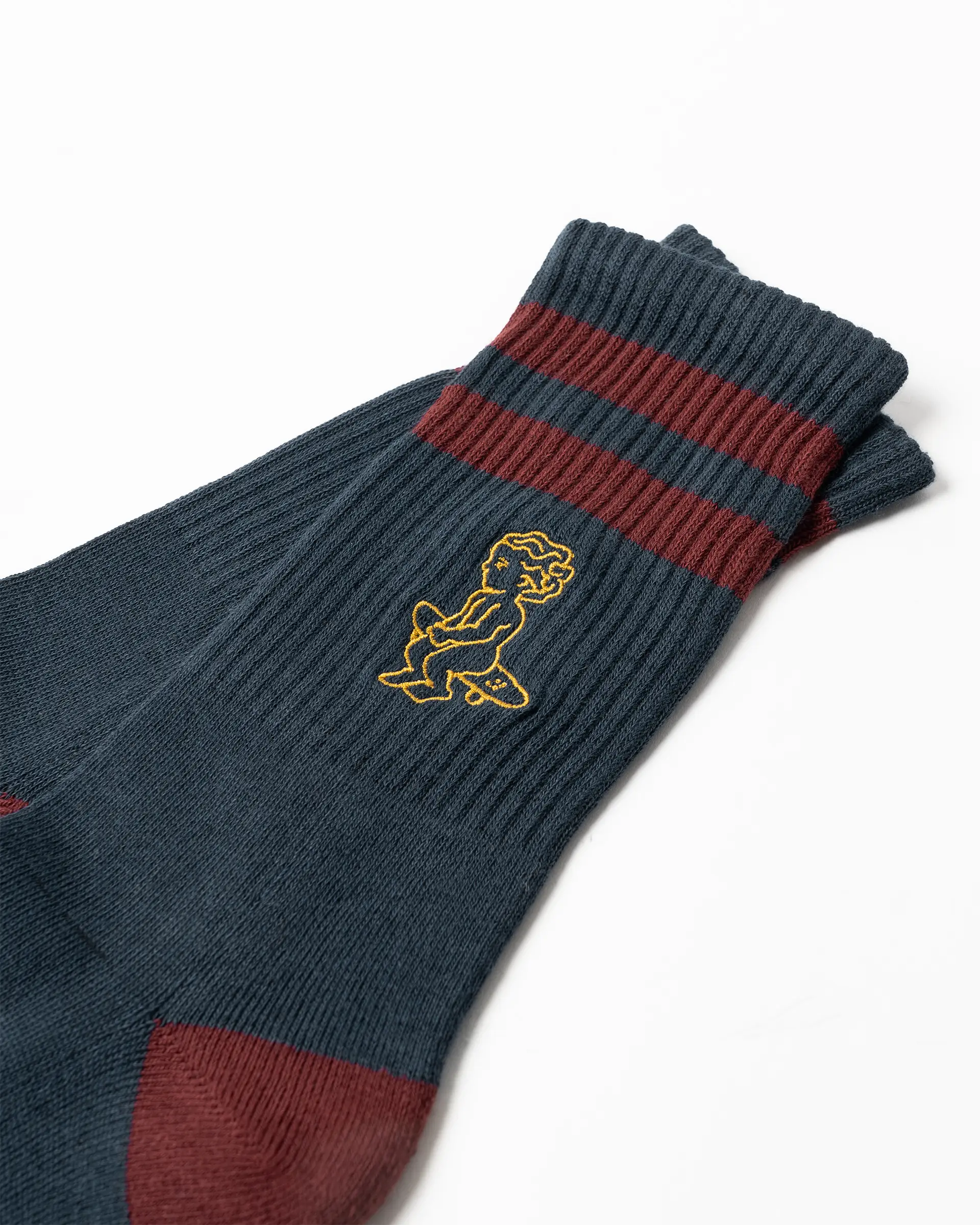 #color_navy/burgundy