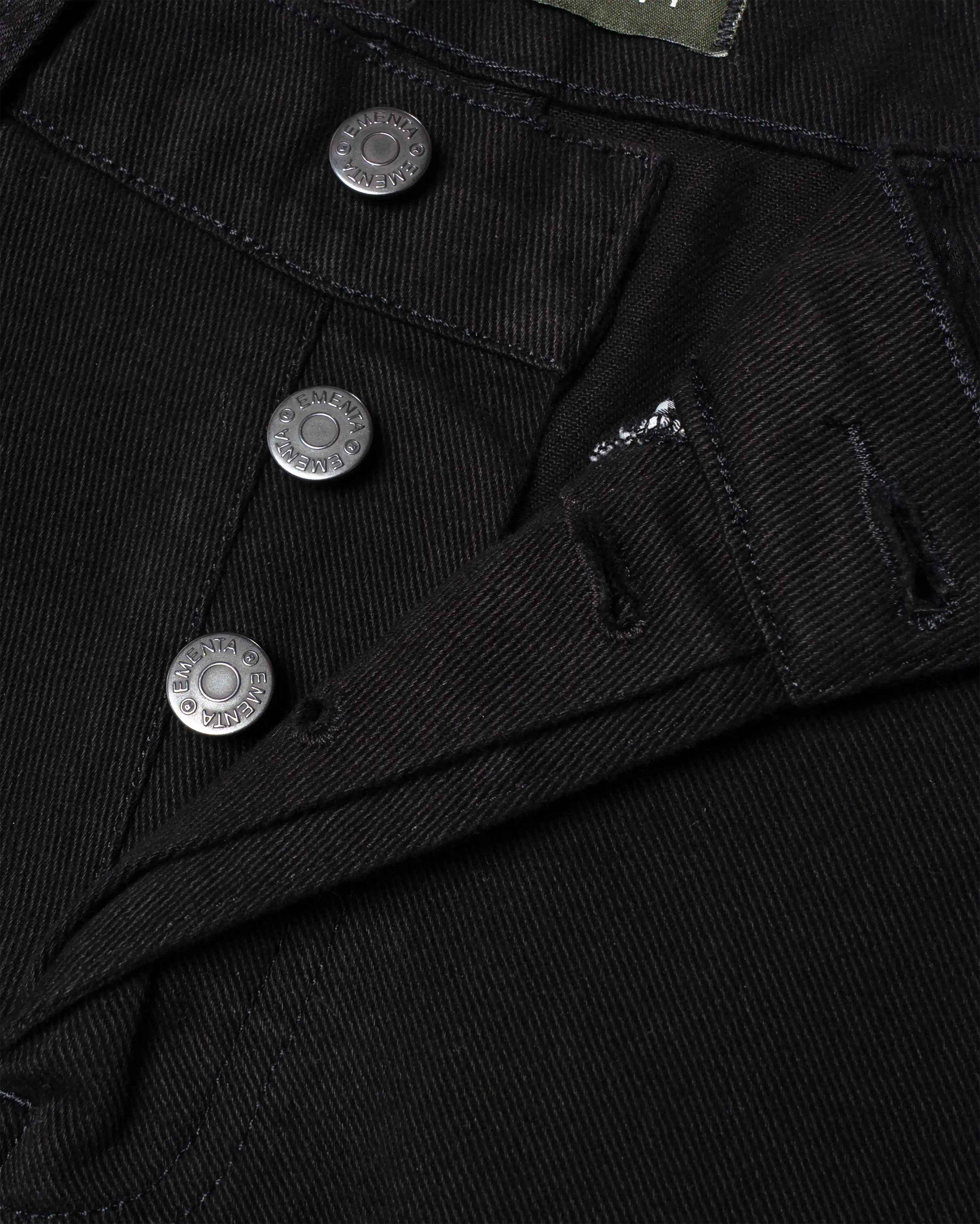 #color_black
