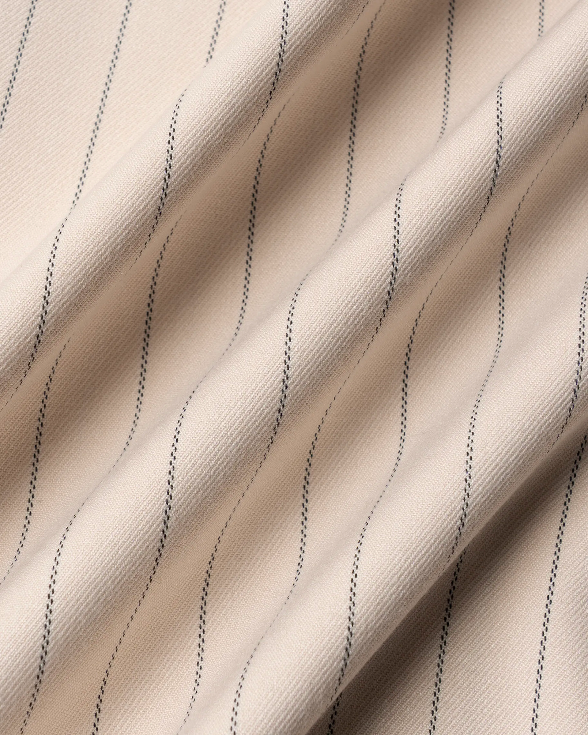 #color_off white stripe