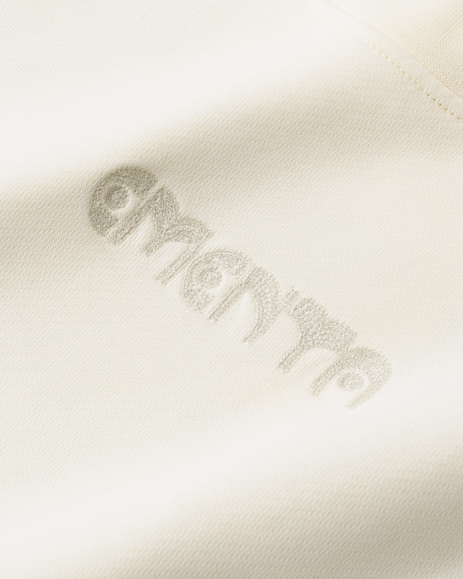 #color_off white
