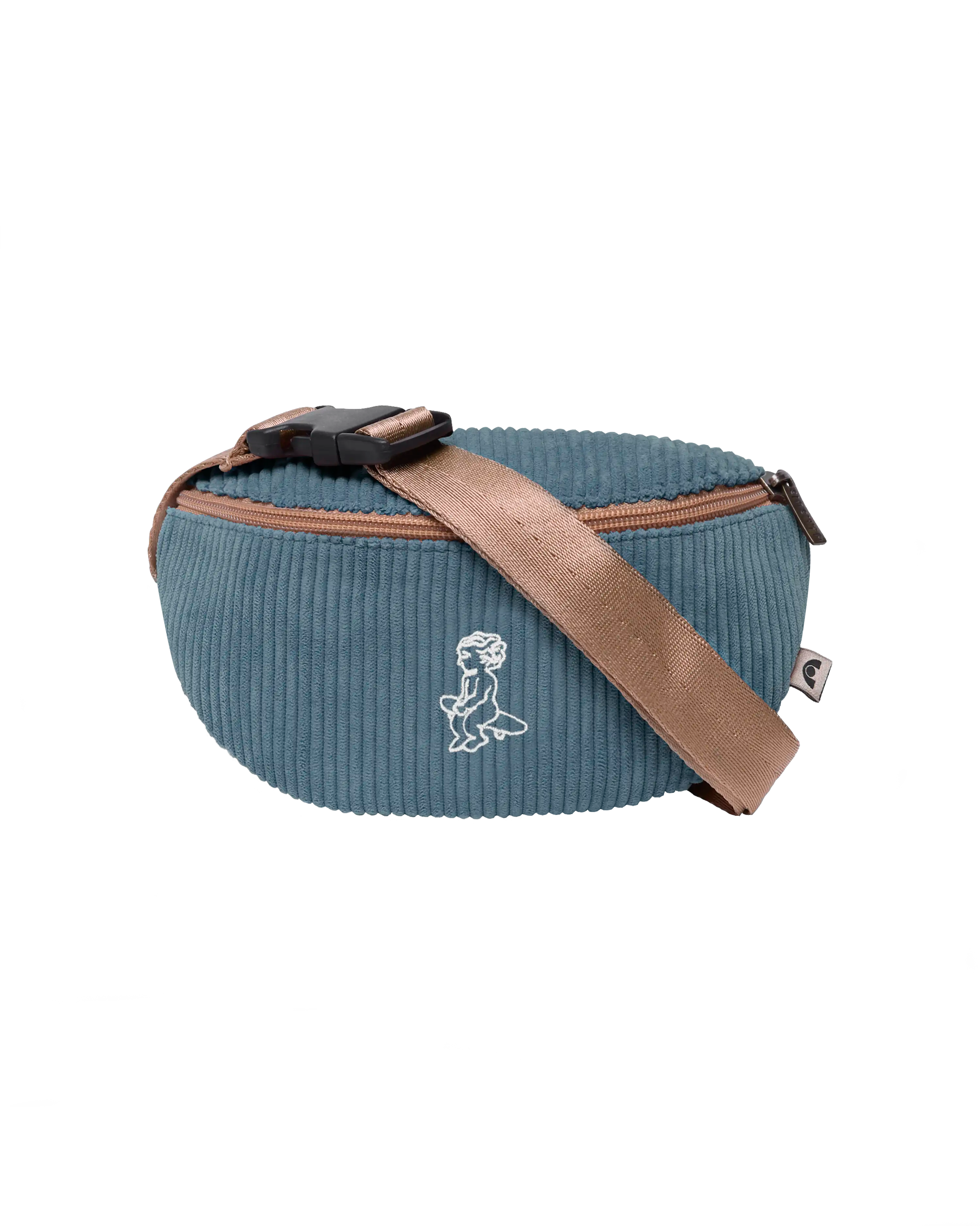 Water-resistant corduroy material
Adjustable nylon strap
Zipped back pocket
Interior pocket
Height: 15 cm, Width: 23 cm, Depth: 10 cm
Ikon logo embroidery
Handmade in Portugal