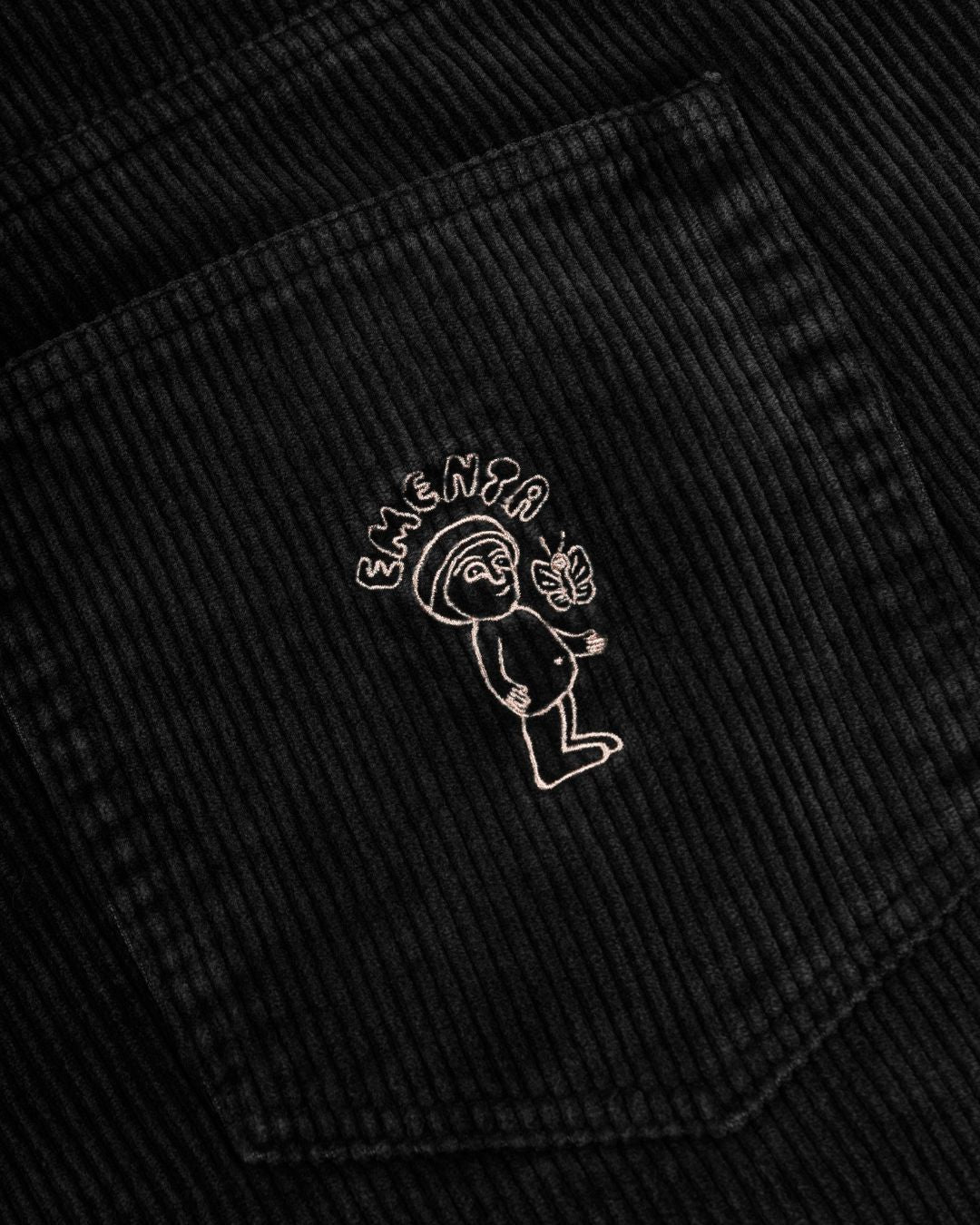 Artist Edition
100% cotton corduroy material
Baggy fit
Embroidery design on the front pocket
Bebucho design embroidered on the back pocket
Deep side pockets for functionality
Double-stitched seams for durability