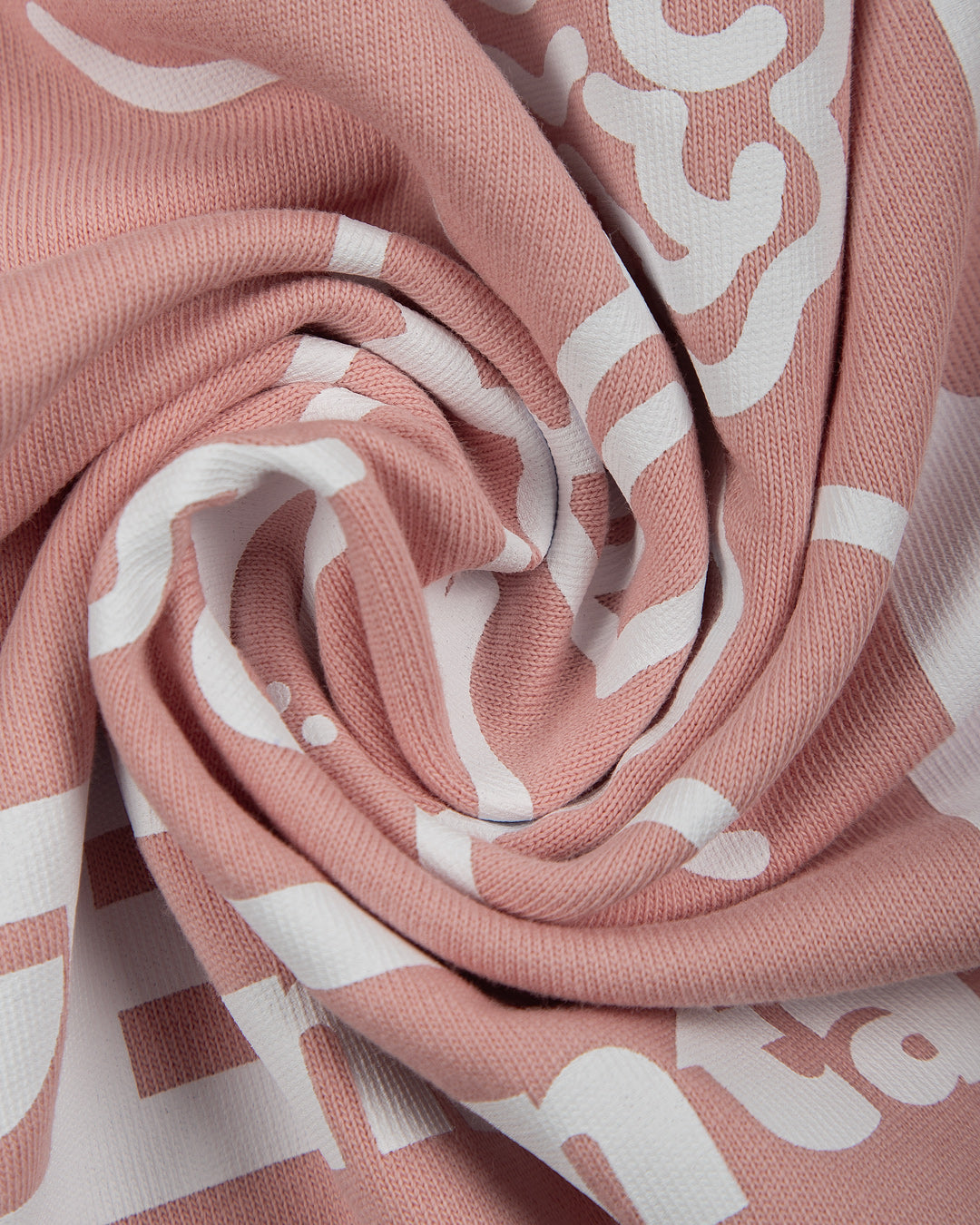 Crafted from 100% soft cotton, this salmon t-shirt offers a comfortable feel and is made to withstand wear while maintaining its shape over time. The cotton’s soft touch ensures a relaxed fit, while the print features our Ikon Stamp logo in white.