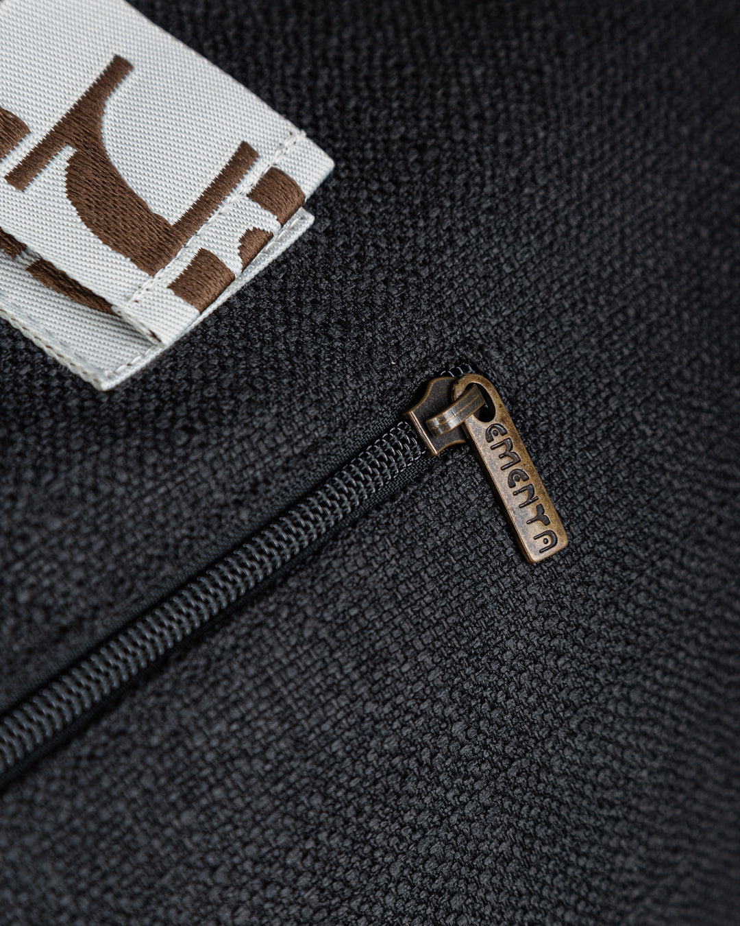 A practical companion for short trips or everyday use. Made from soft, breathable linen in a warm black tone, this bag combines functionality with elegance. The 'dots' ementa logo is subtly placed on the front and straps, adding a unique touch. It features adjustable straps for a comfortable fit, a spacious 40L capacity, a small inner pocket for valuables, and an additional exterior pocket on the back for easy access to essentials.
Sized to meet airline cabin dimensions, it’s also a reliable choice for tra