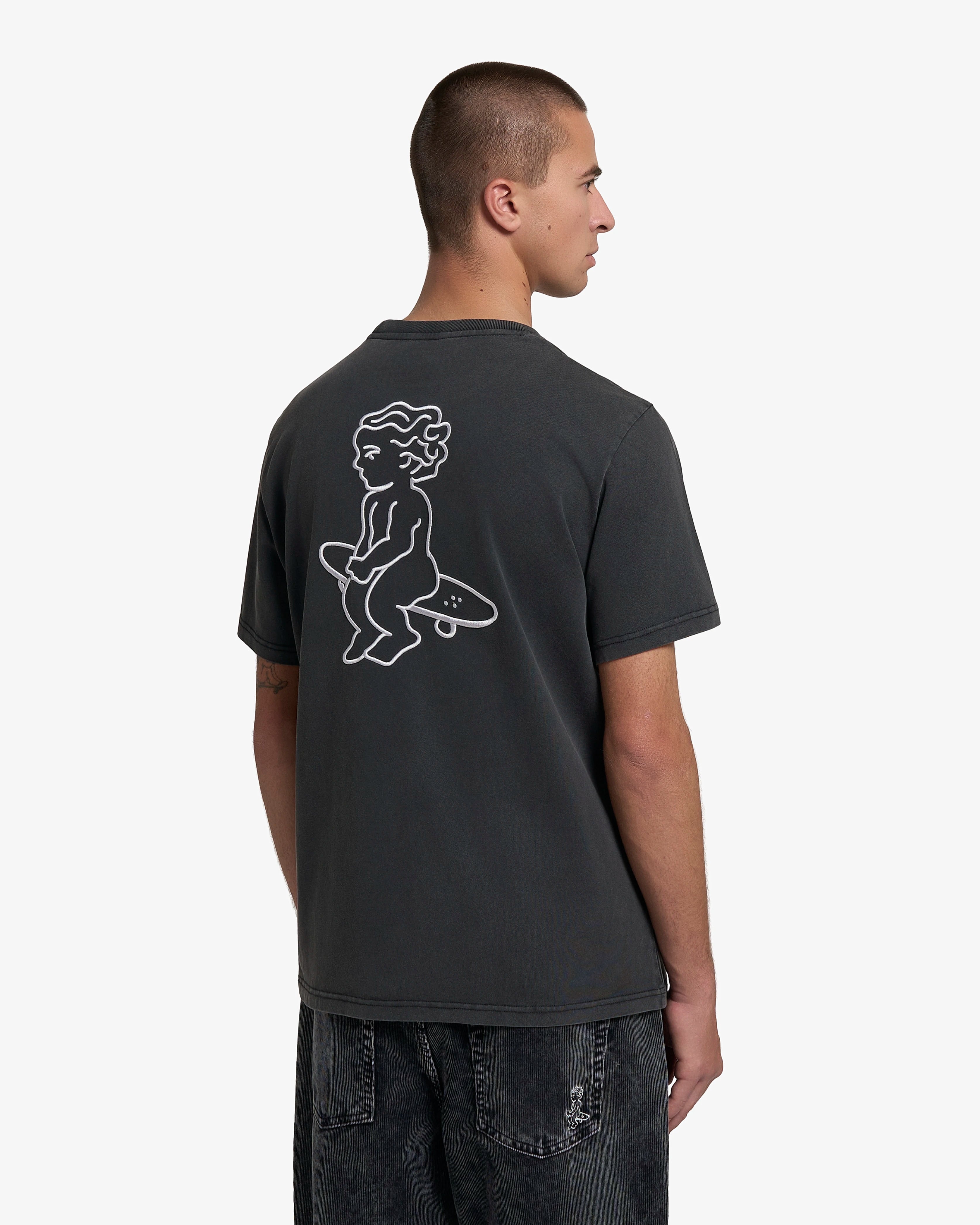 100% cotton fabric with a washed finish and soft hand feel
Regular unisex fit
Ikon embroidery applied on front and back
Black washed colour with subtle fading variations
Machine wash cold. Do not tumble dry.
Made in Portugal