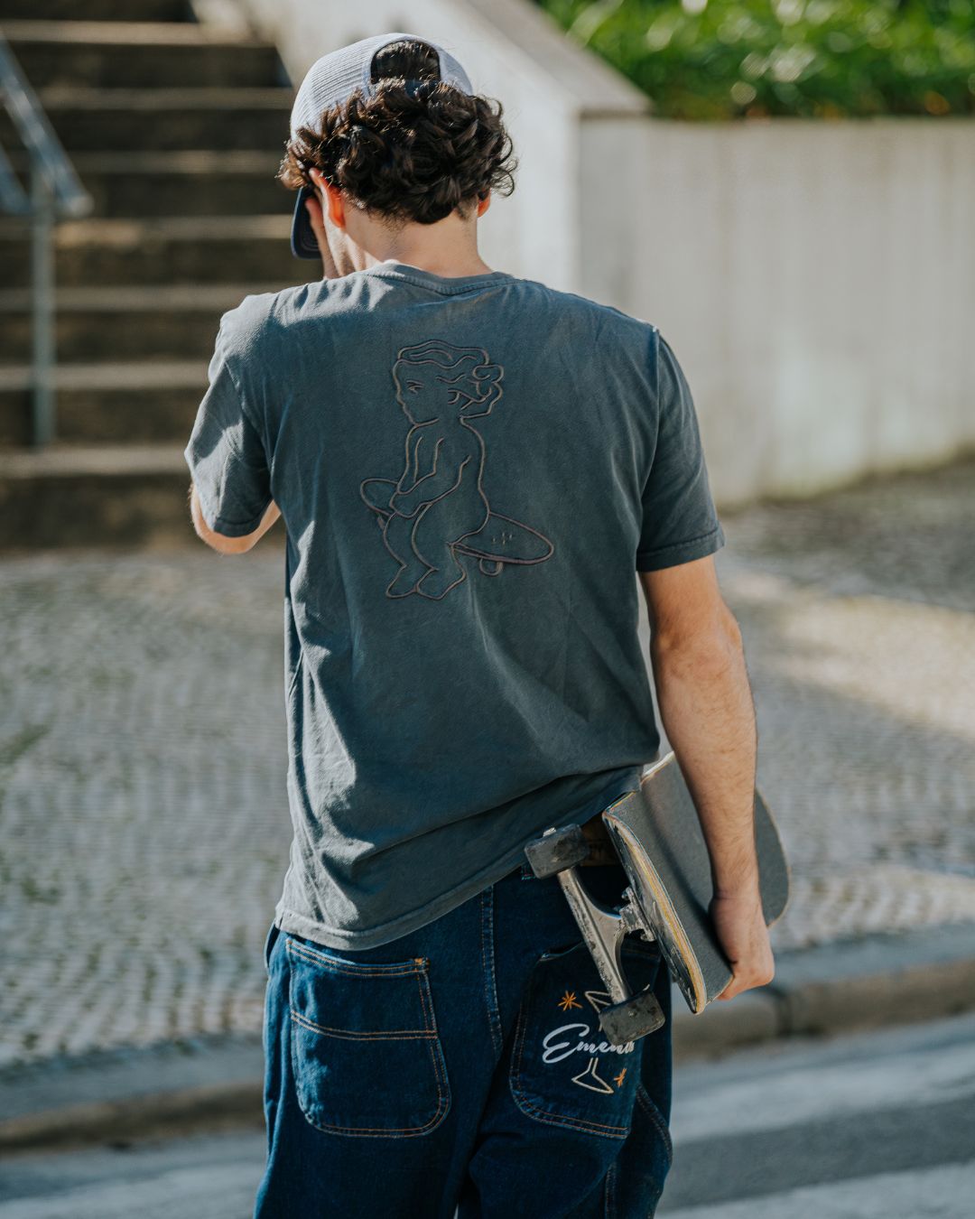 The Ikon Washed T-Shirt has a denim-washed finish and features the Ikon stamp embroidery on both the front and back, crafted from 100% cotton for lasting comfort and durability.