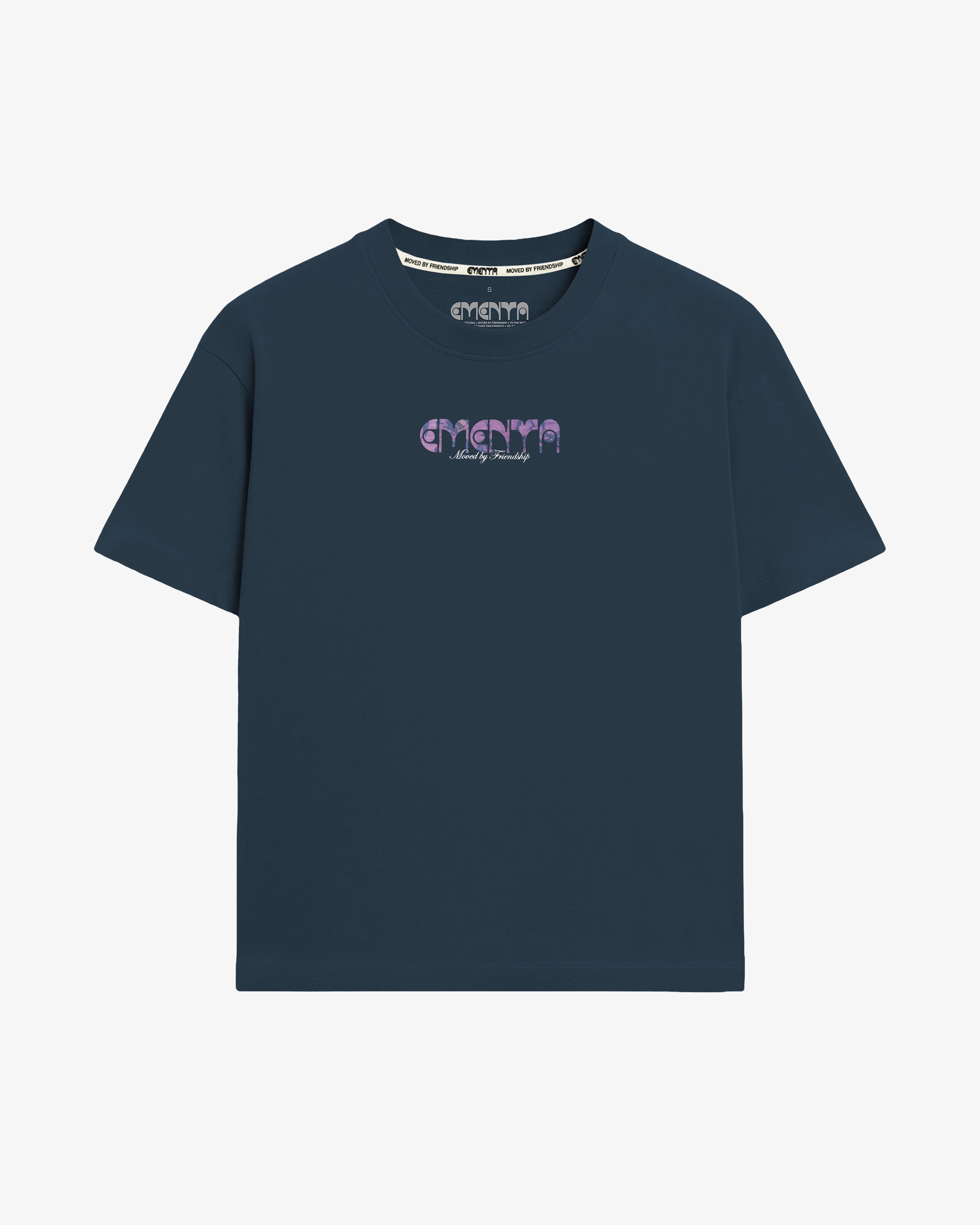 100% cotton, 240 g/m²
Soft yet structured heavyweight feel
Artwork is digitally designed in-house by our artists to ensure unique detail and precision
Navy color with the "Purple Rain" print on the front
Pre-shrunk to maintain size and shape after washing
Reinforced collar and double-stitched hems for lasting wear
Machine wash at 30°C, tumble dry low, iron inside out
Unisex fit
Made in Portugal