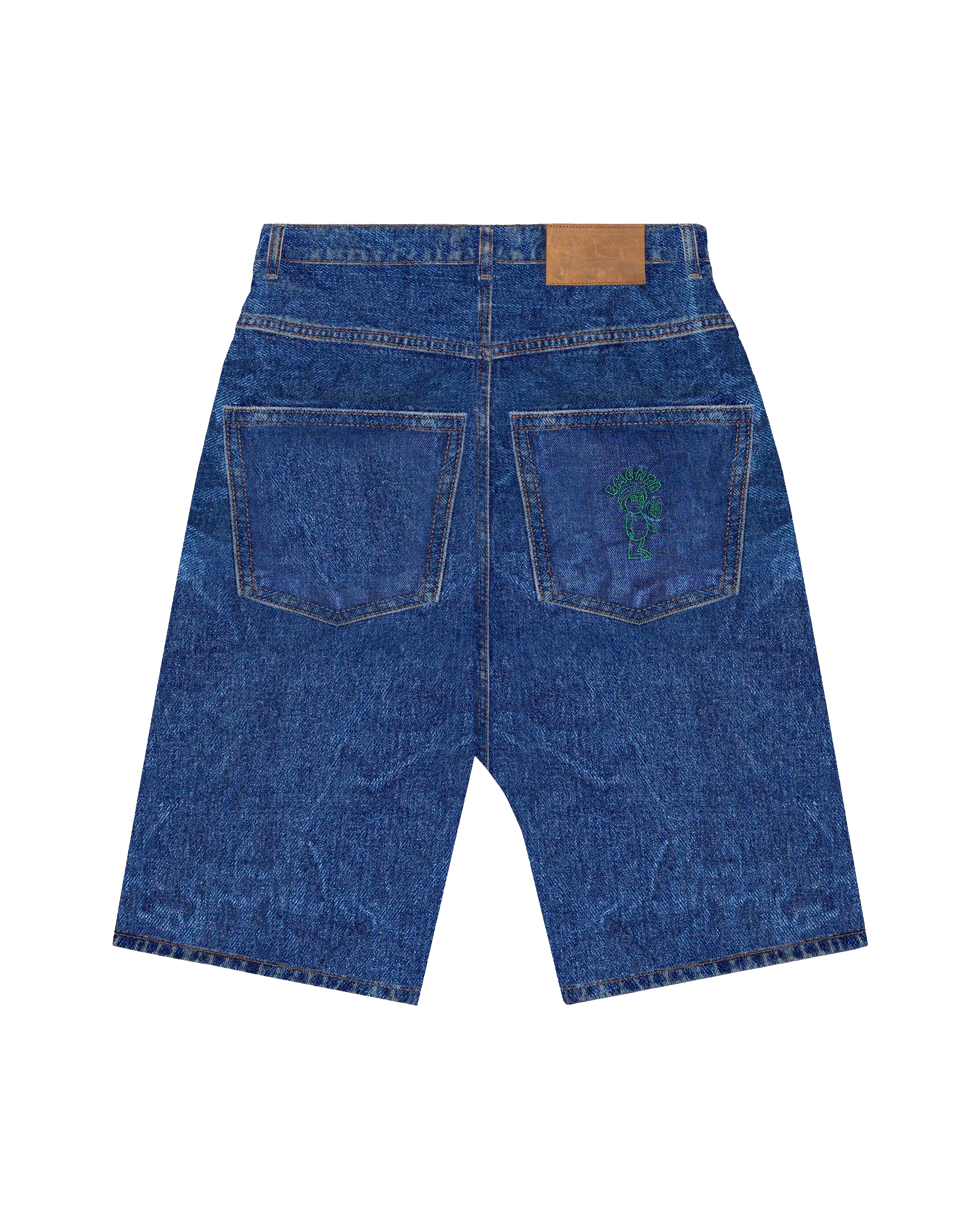 Artist Edition
Baggy fit shorts with a mid-rise
100% cotton denim with a washed finish
Bebucho design embroidered on the back pocket
Butterfly detail embroidered on the front coin pocket
Five-pocket design with zip fly and button closure
Leather patch at the waistband
Made in Portugal