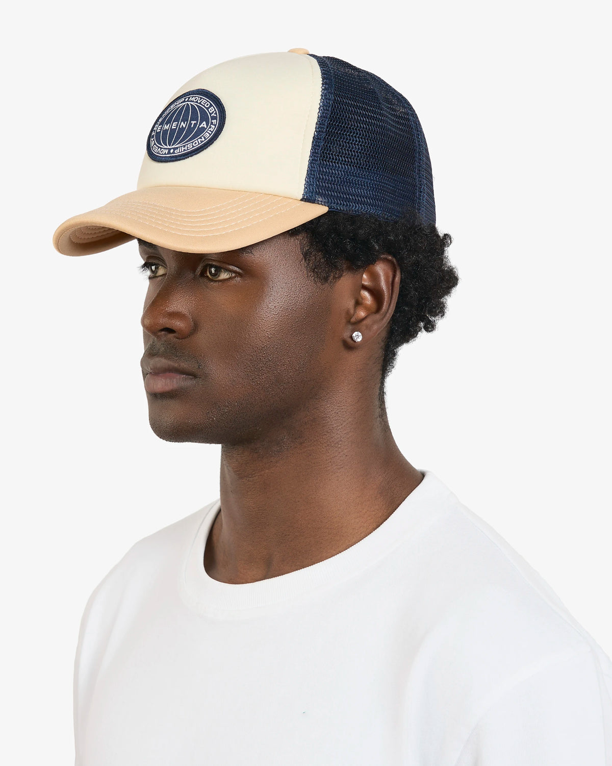 #color_off white/navy