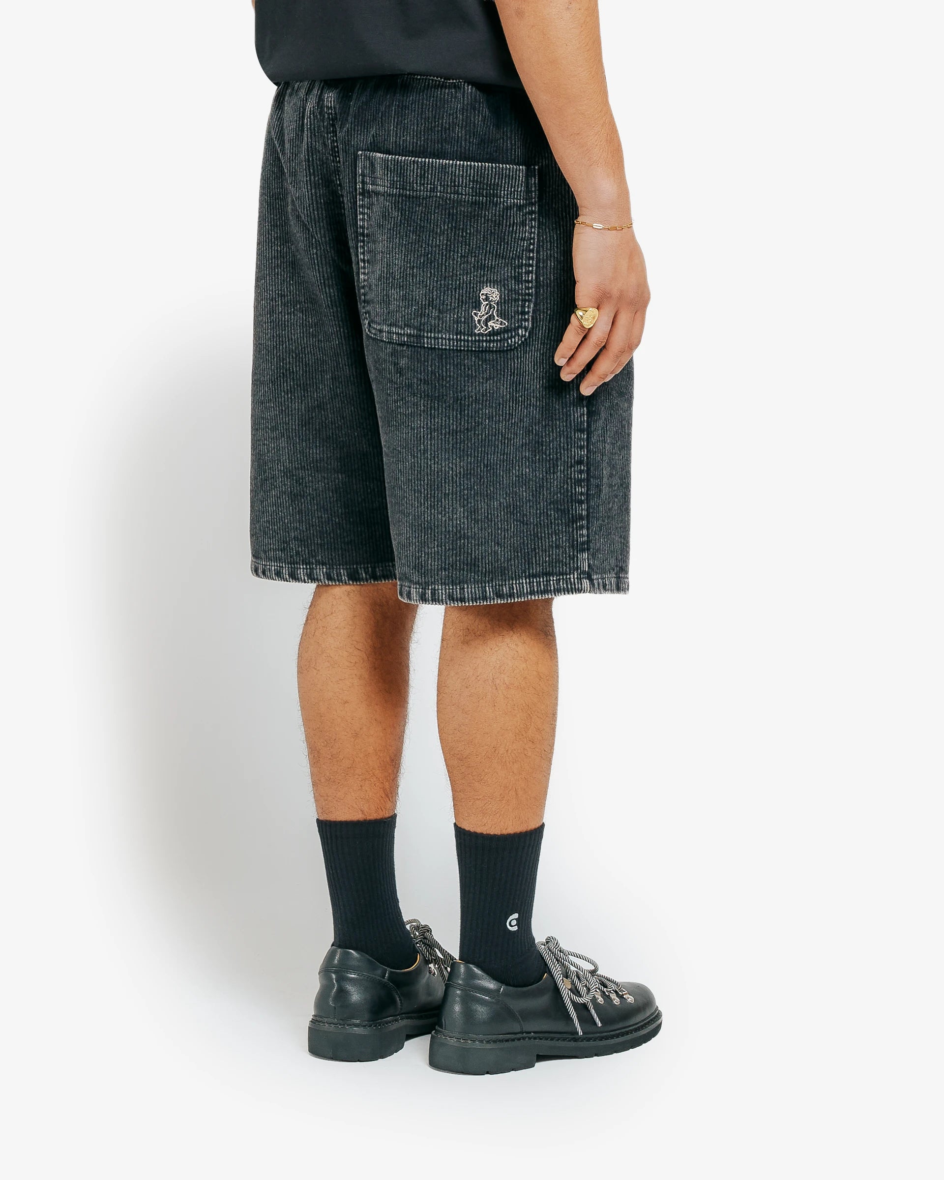 Magoado Shorts