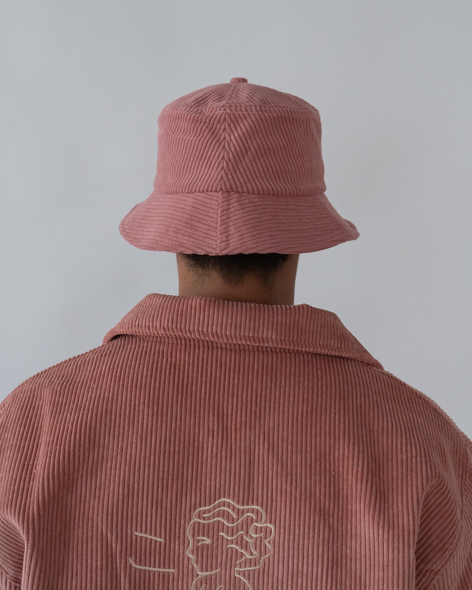 SIGNATURE CORD BUCKET HAT Salmon – EMENTASB