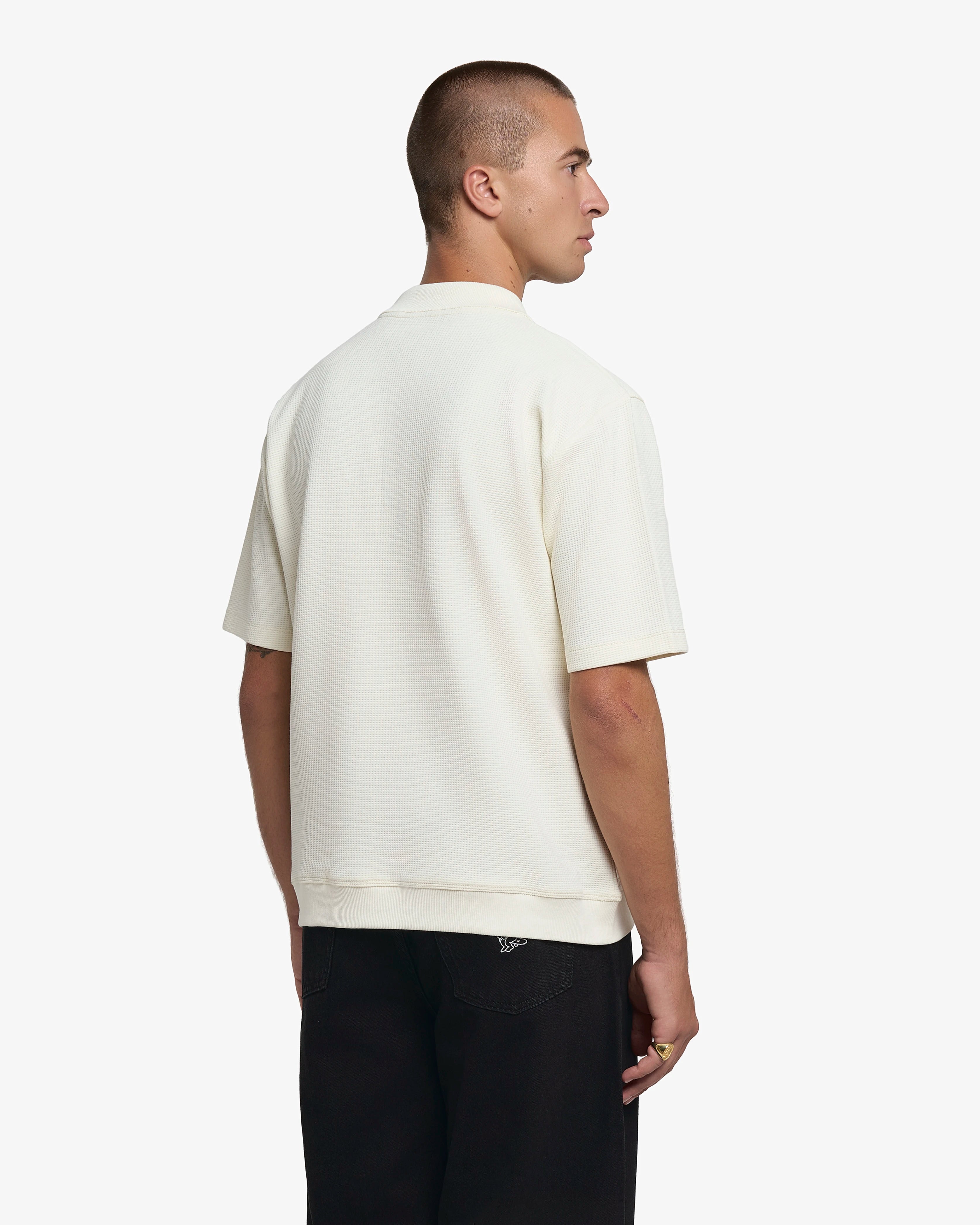 #color_off white