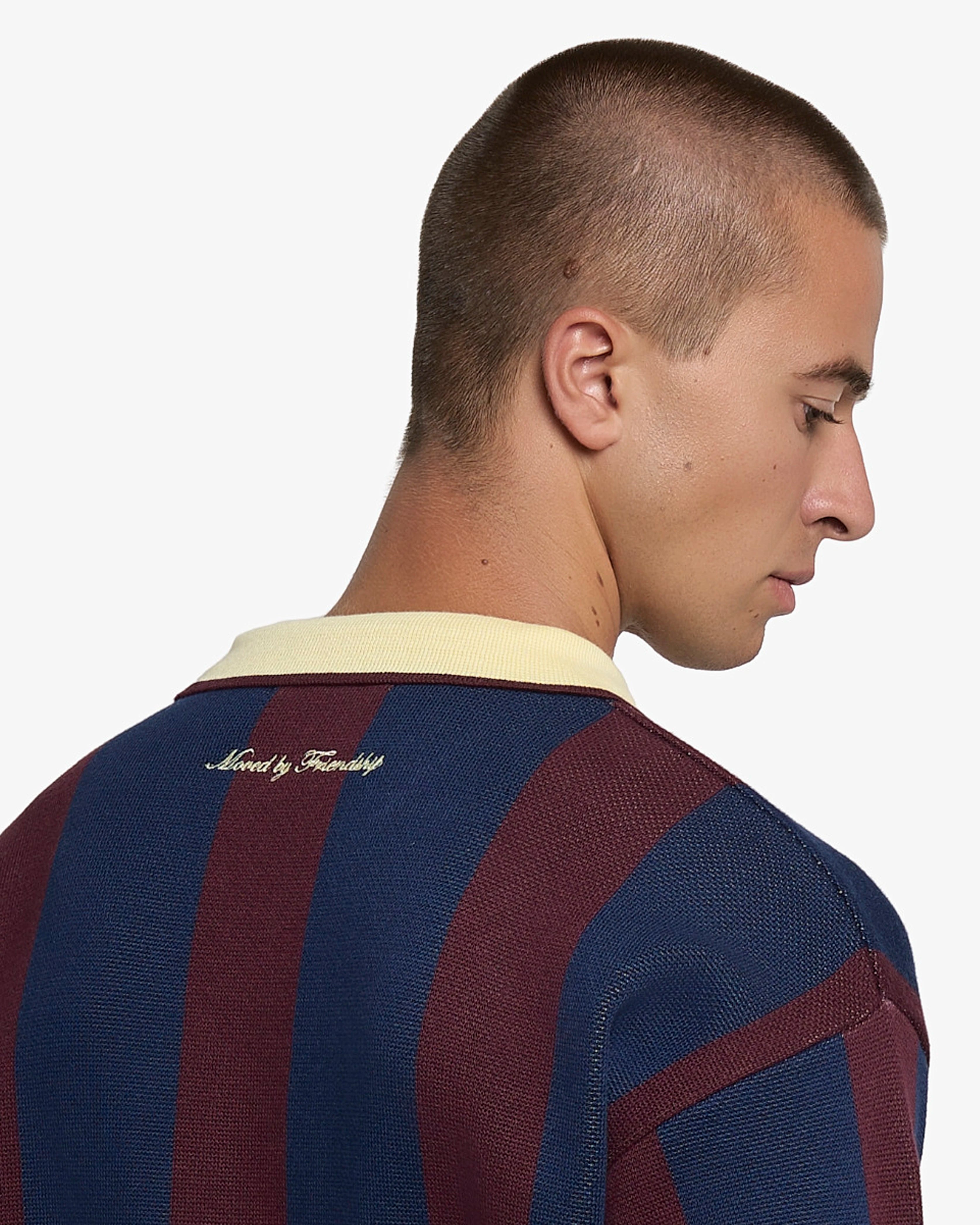 #color_navy/burgundy