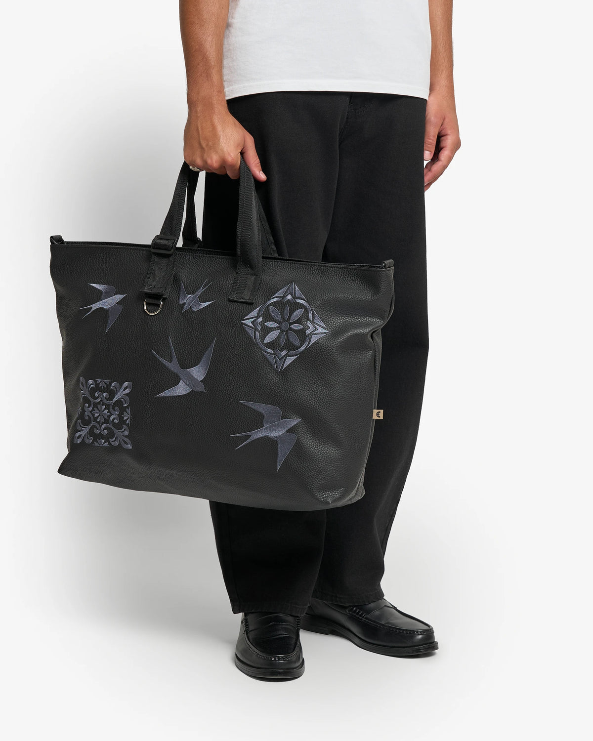 #color_black