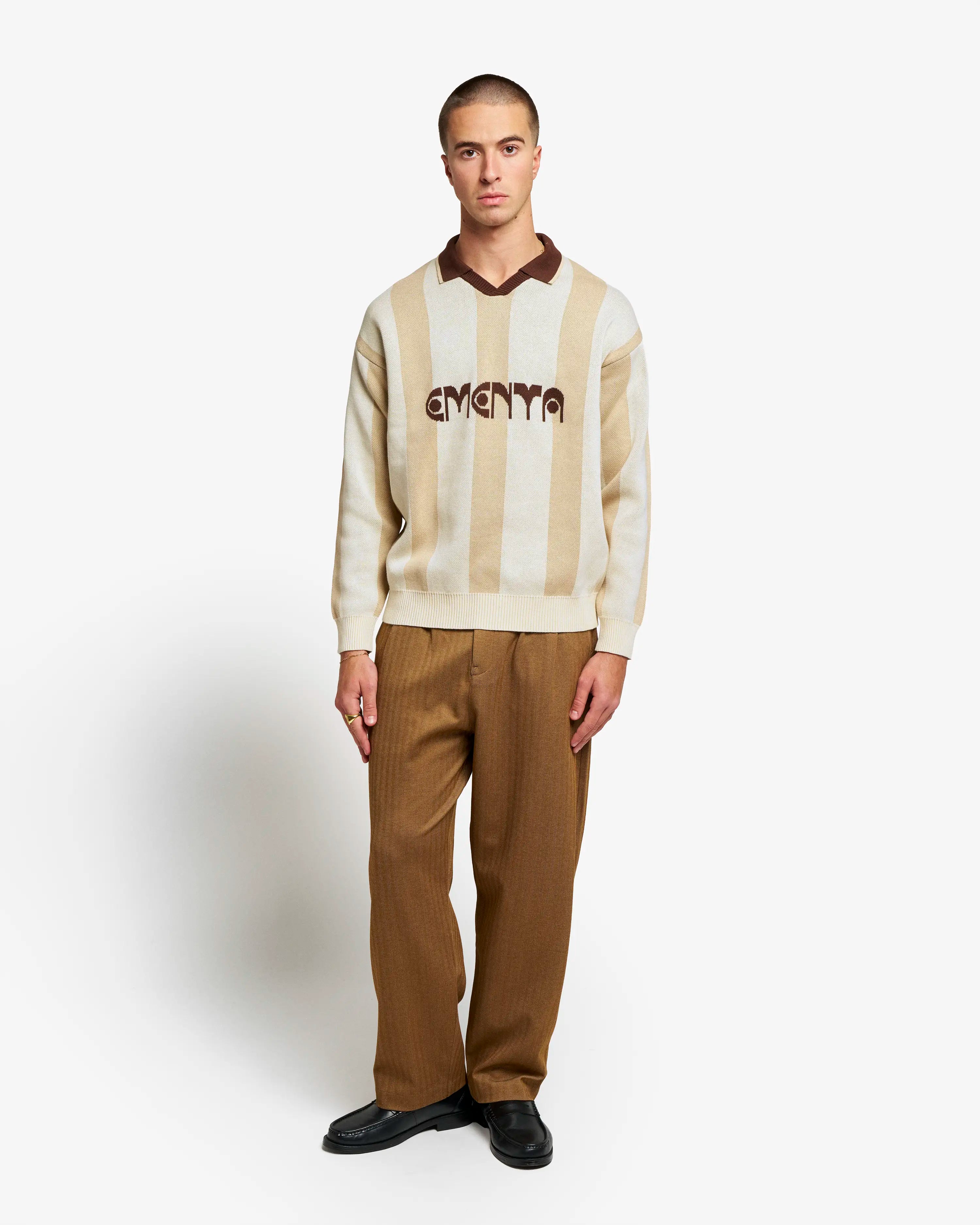 #color_off white/camel