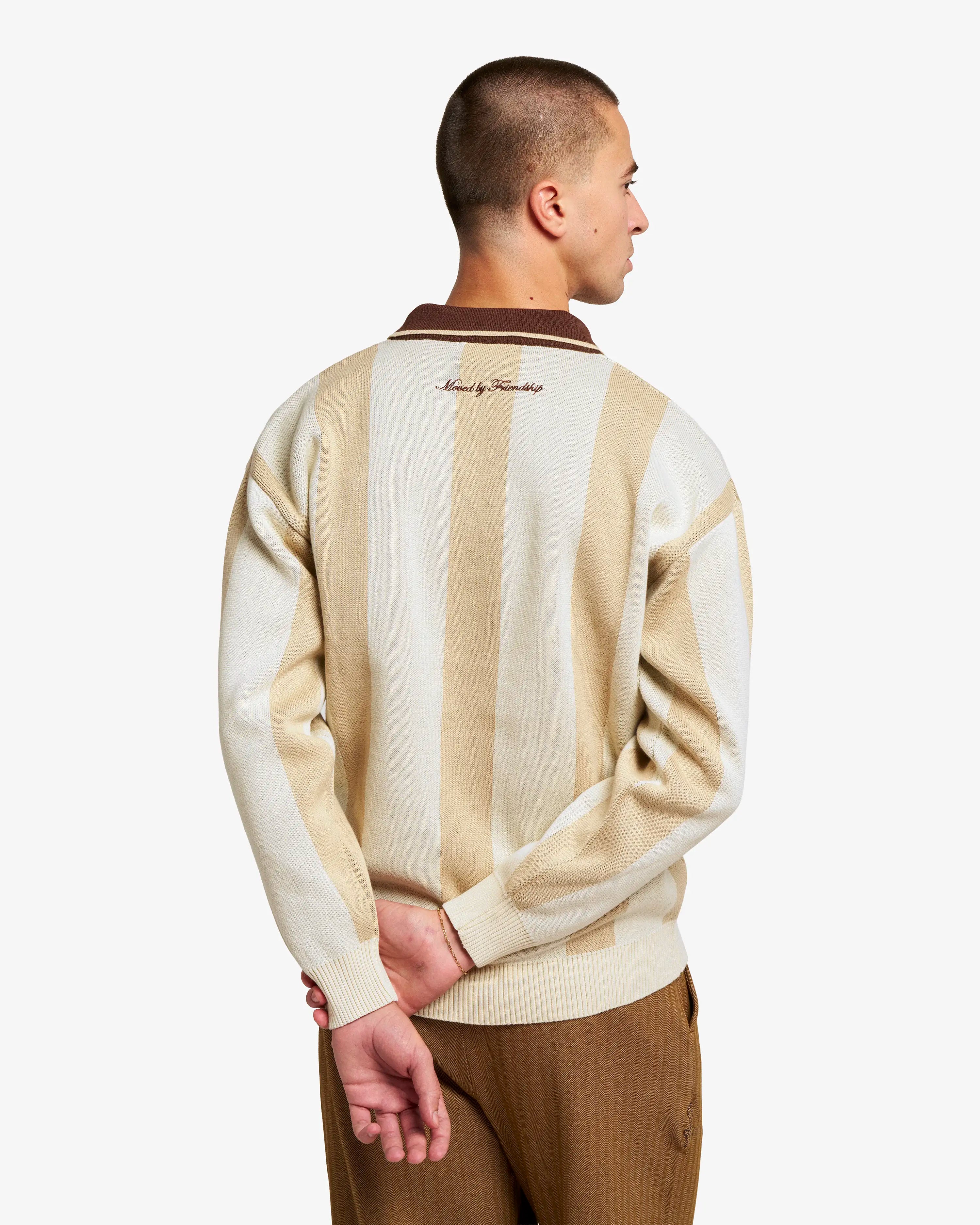 #color_off white/camel