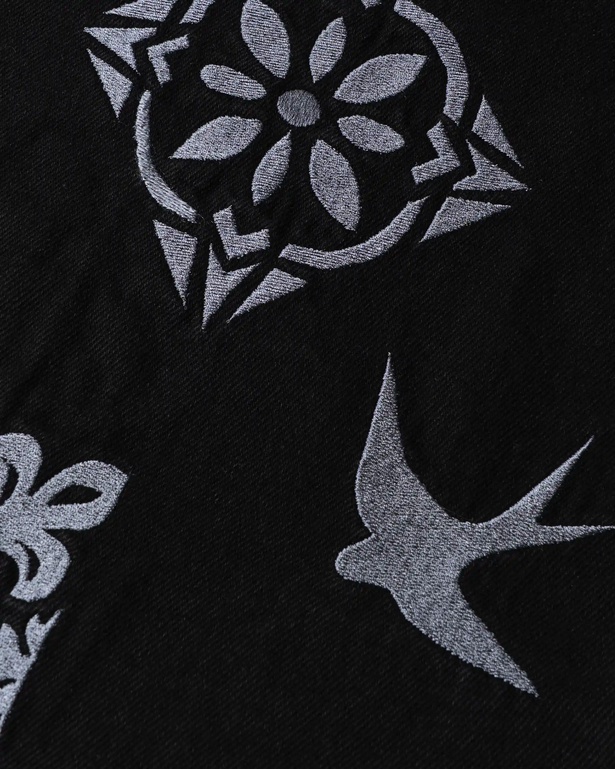 #color_black