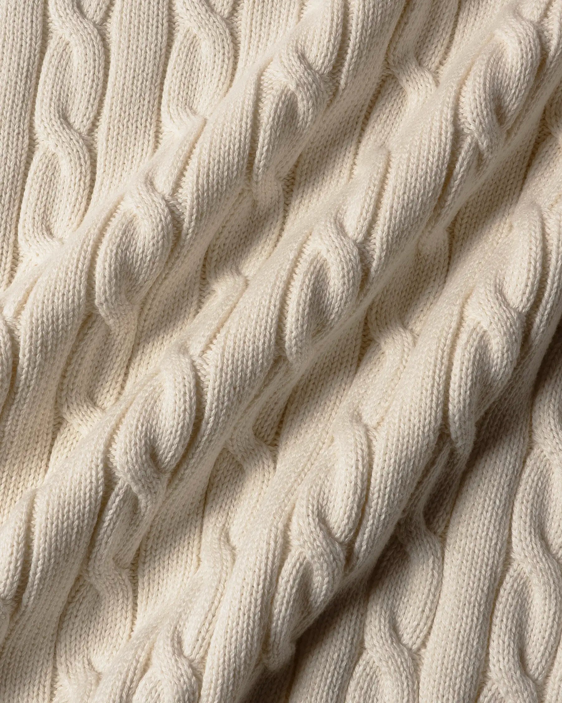 #color_off white