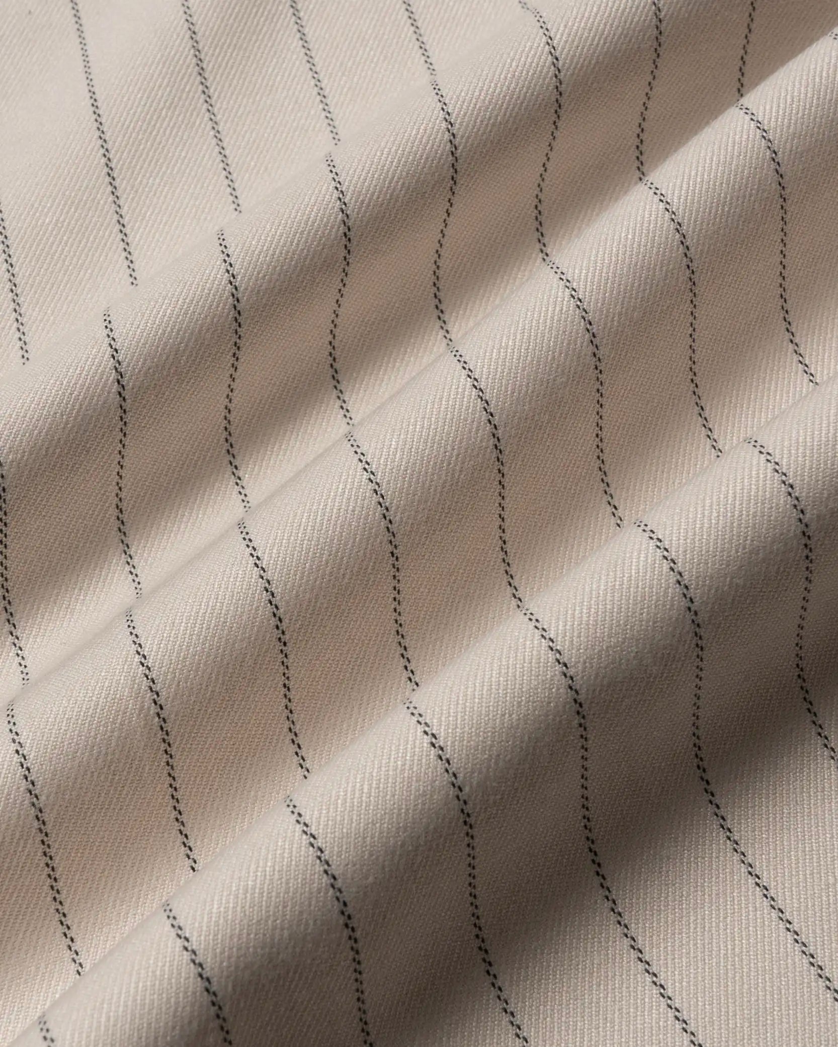 #color_off white stripe