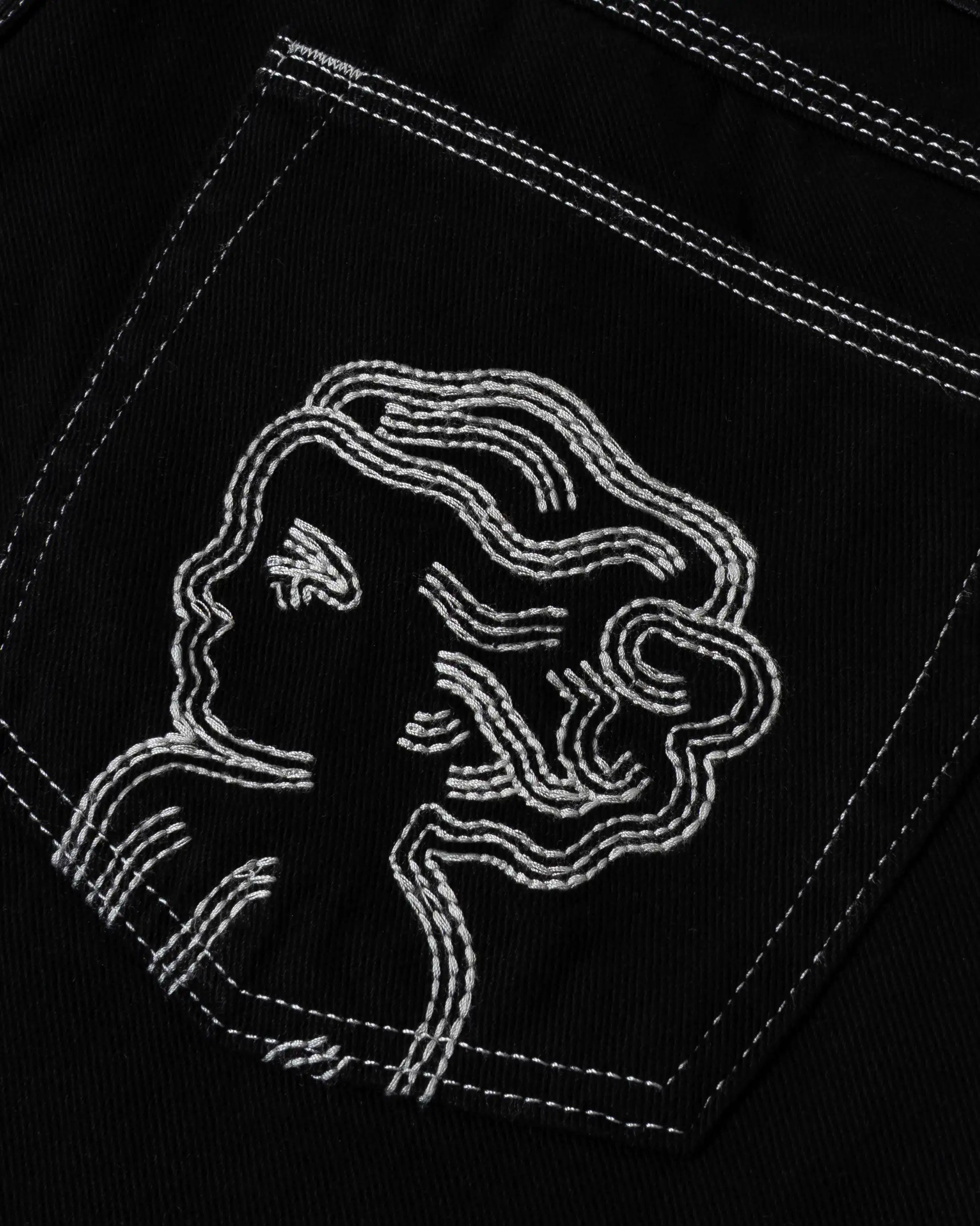 #color_black