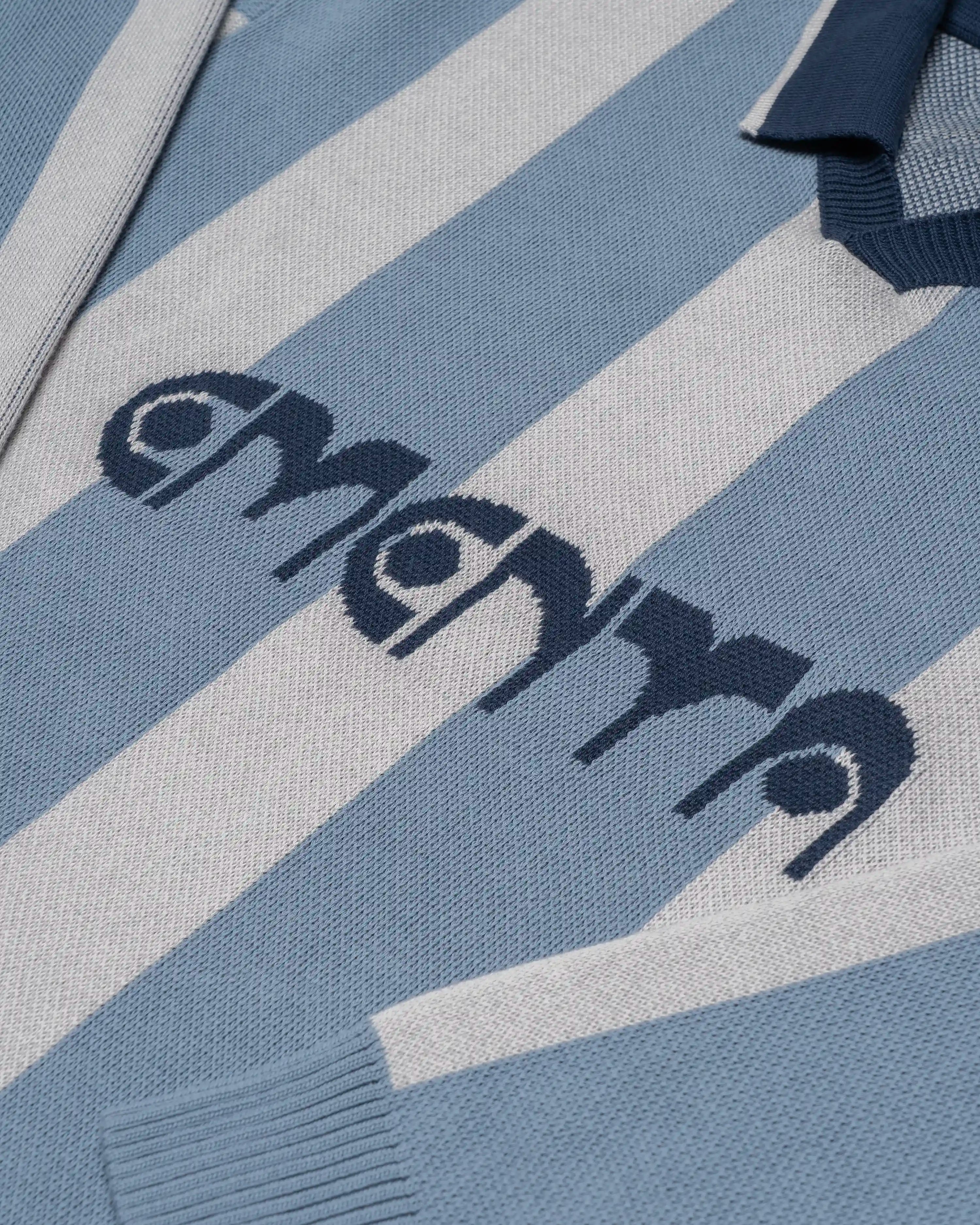 #color_sky blue/navy