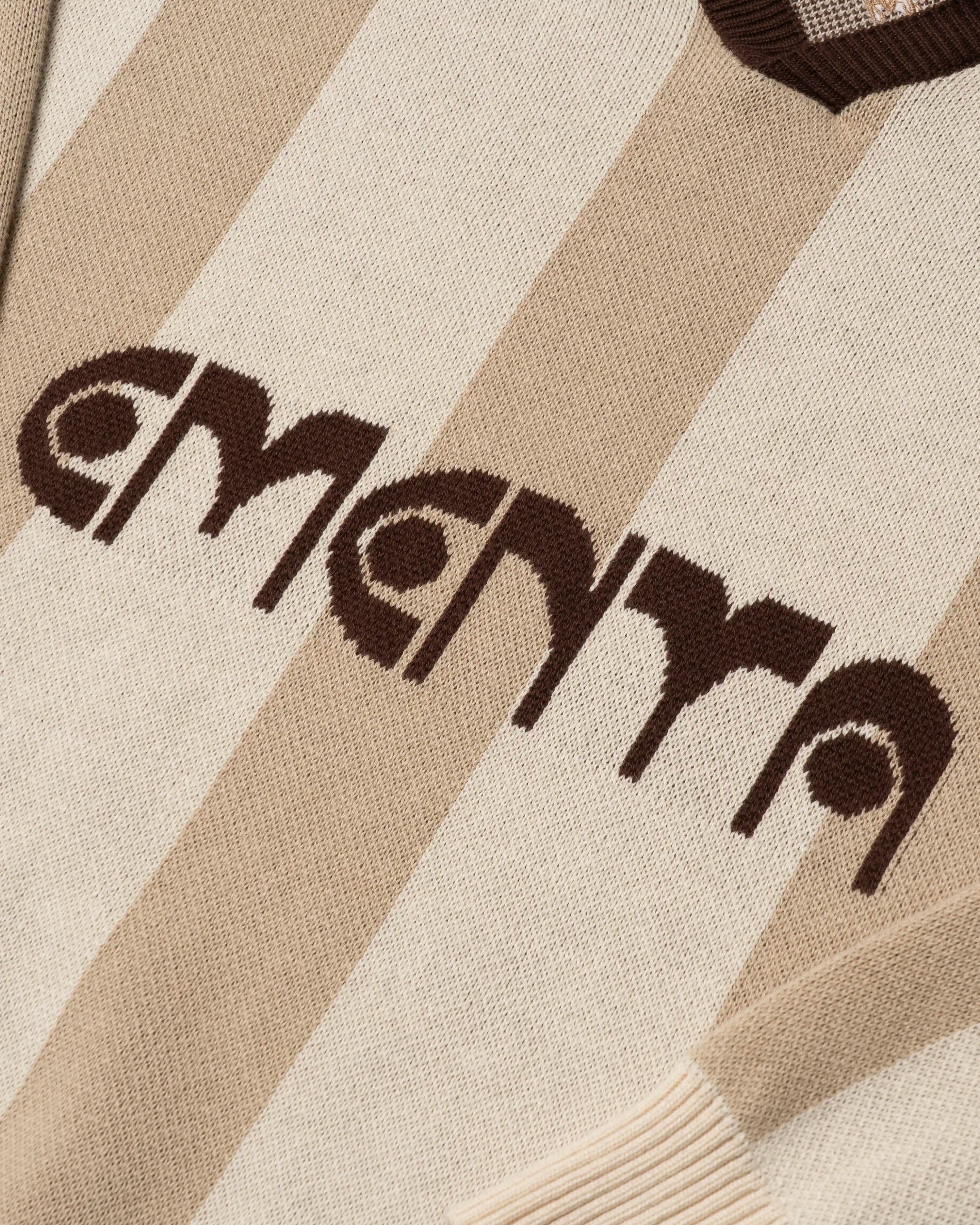 #color_off white/camel