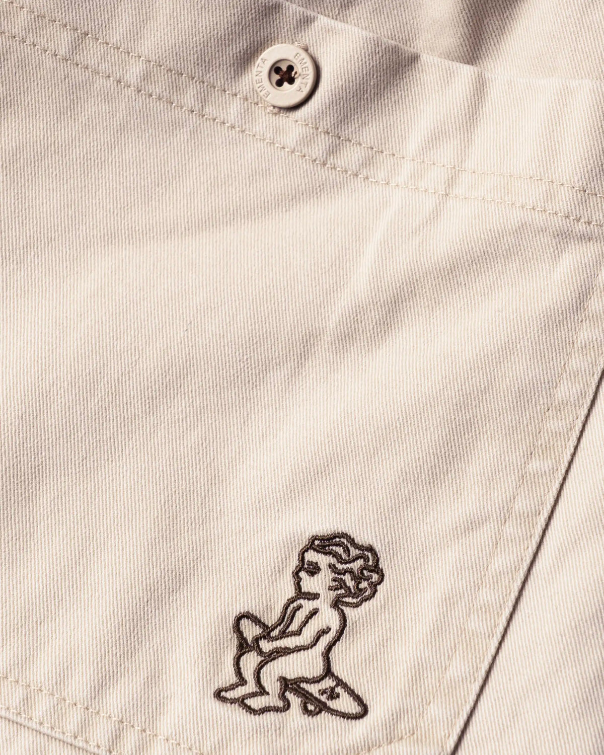 #color_off white