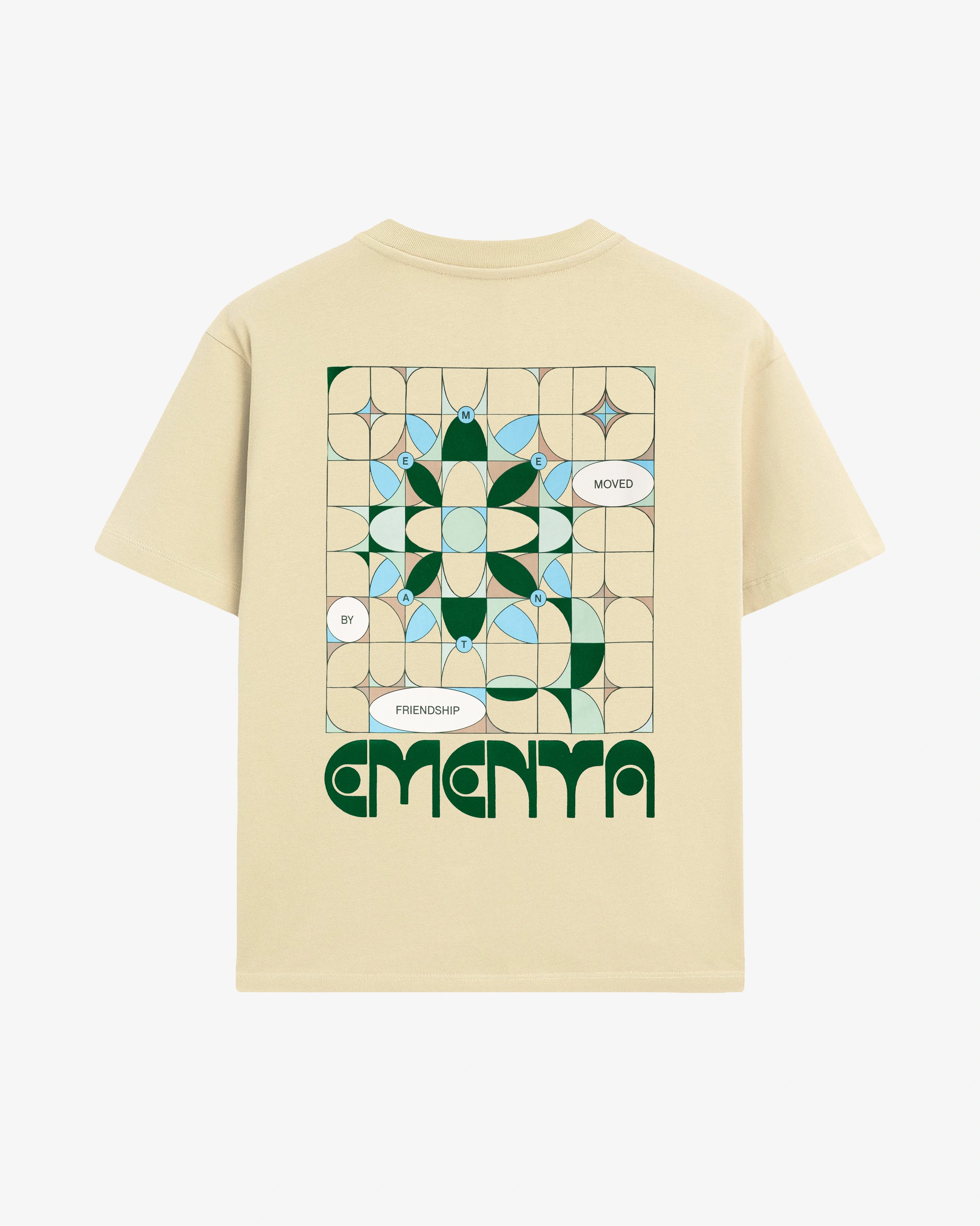 Short-sleeve cotton T-shirt with printed front graphic
Relaxed fit with dropped shoulder proportion
Heavyweight 280 gsm cotton jersey with off-white finish
Front graphic combining digital print and velvet fabric application
Fabric and print maintain appearance with regular use when properly cared for
Made in Portugal
Hand wash only in cold water and dry flat