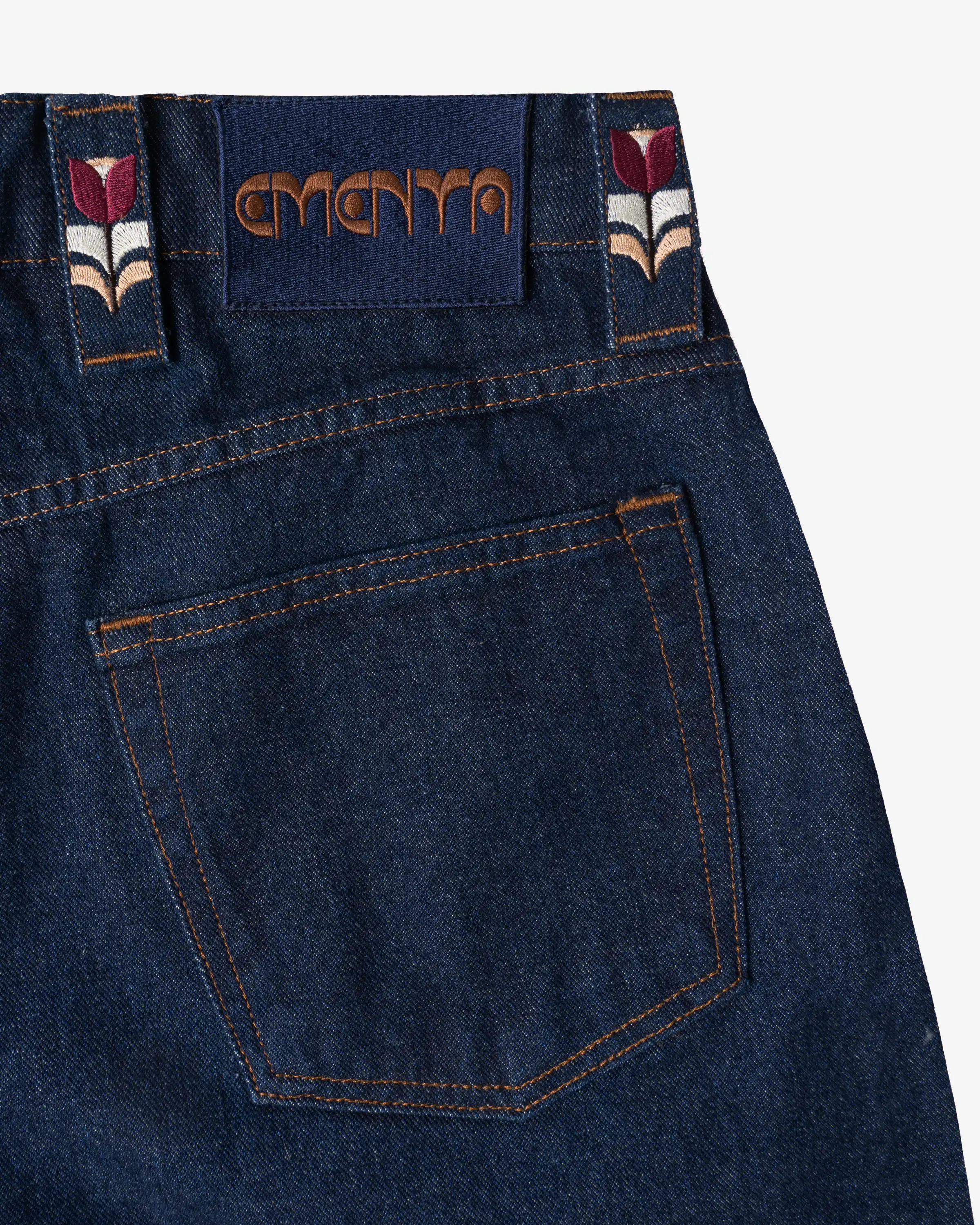 Straight Flourish Loop Jeans