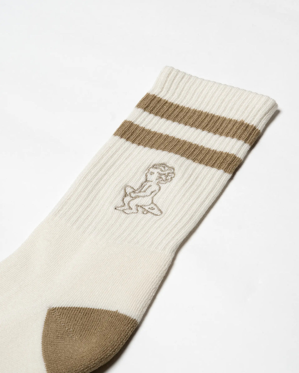 #color_off white/camel