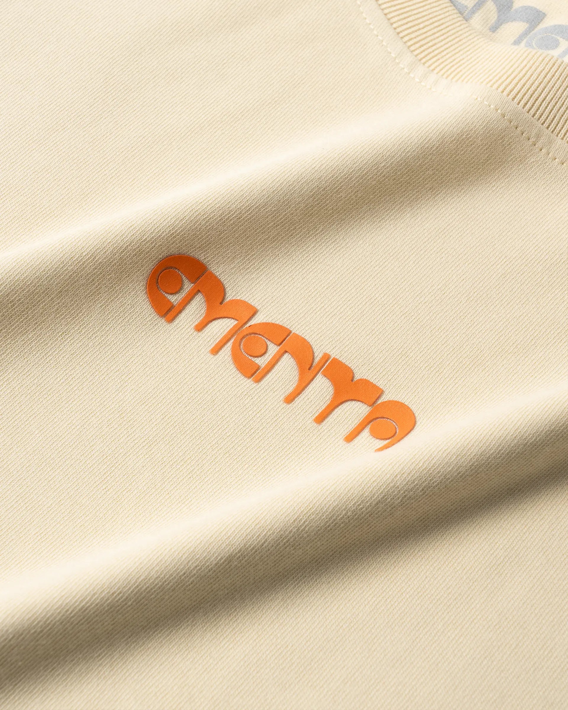 #color_off white