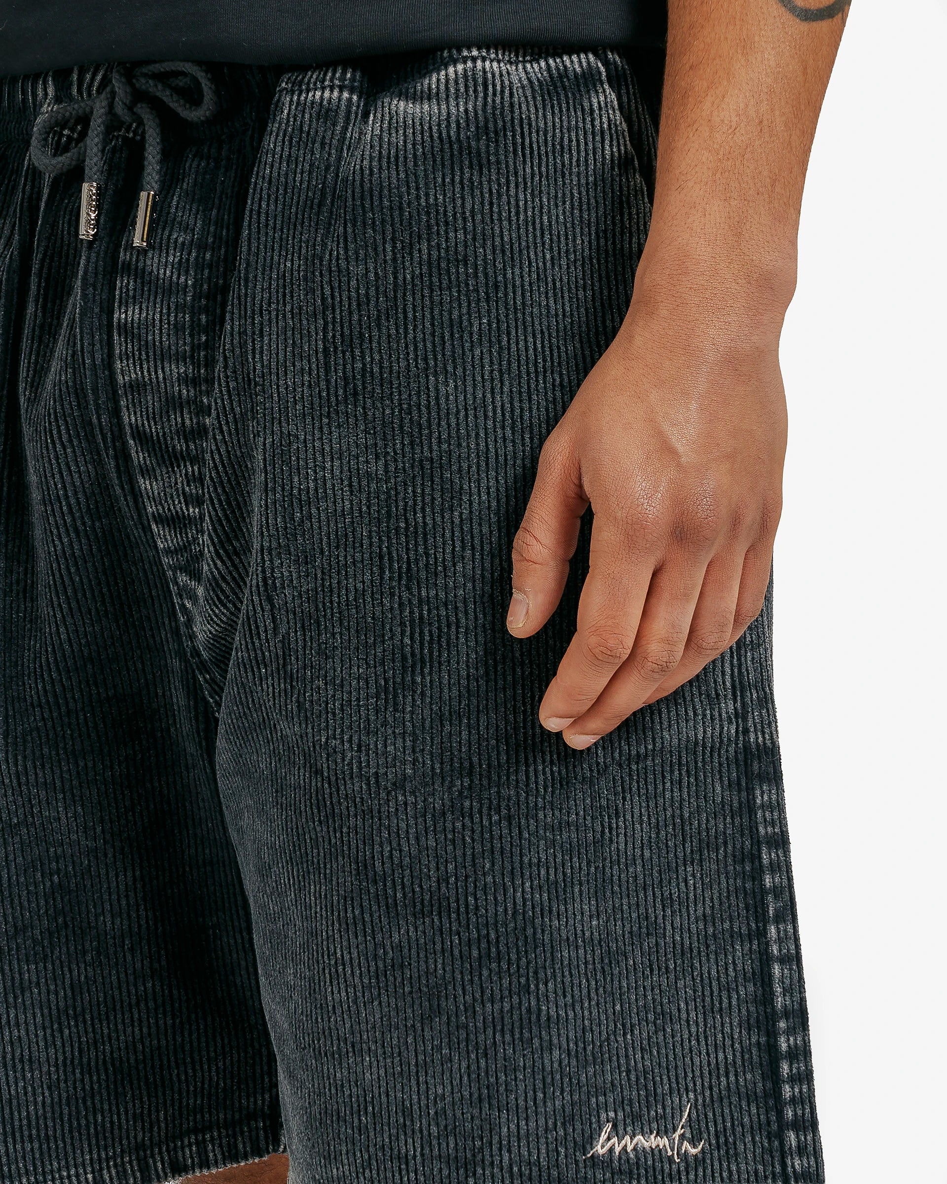 Magoado Shorts