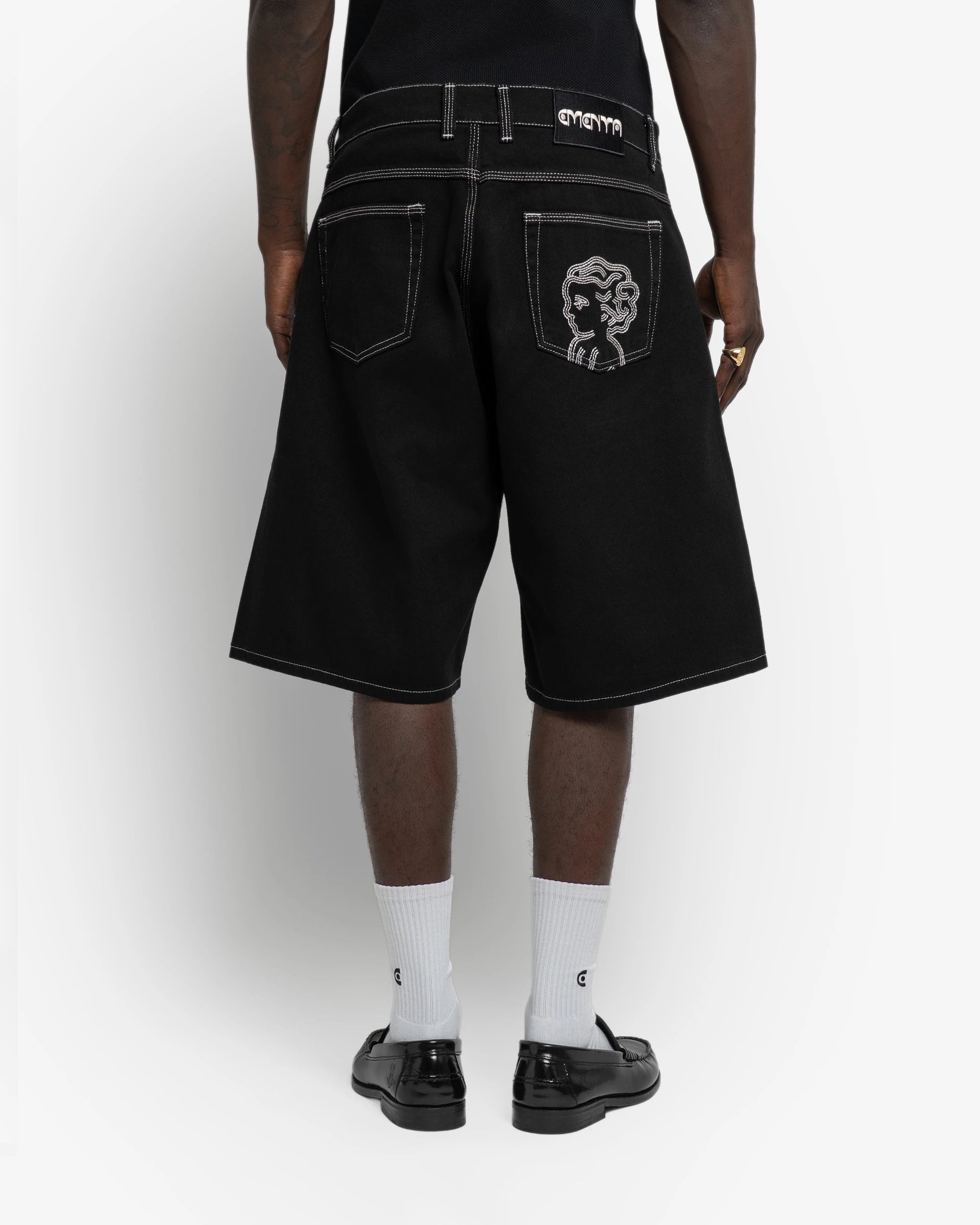 #color_black