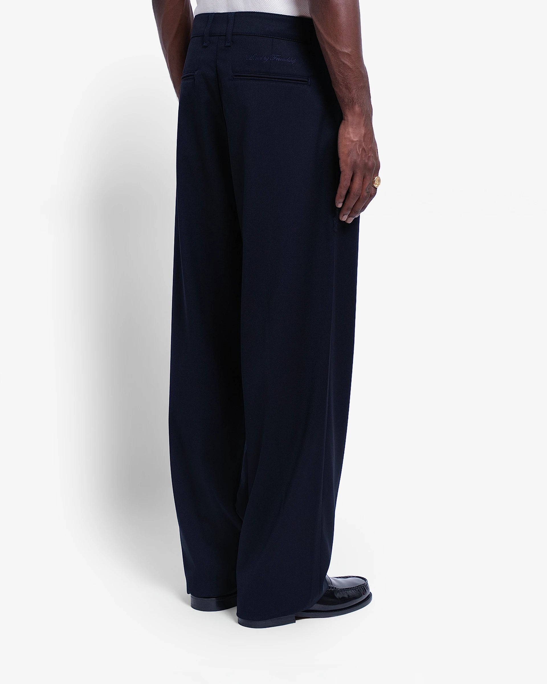 #color_navy