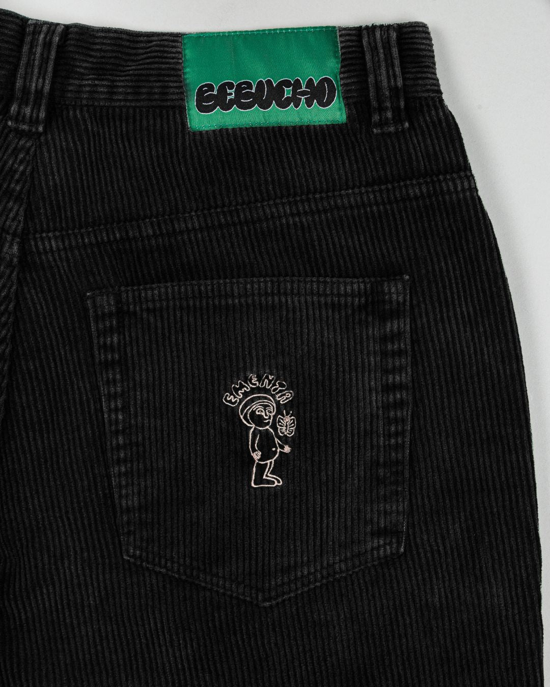 Artist Edition
100% cotton corduroy material
Baggy fit
Embroidery design on the front pocket
Bebucho design embroidered on the back pocket
Deep side pockets for functionality

Double-stitched seams for durability