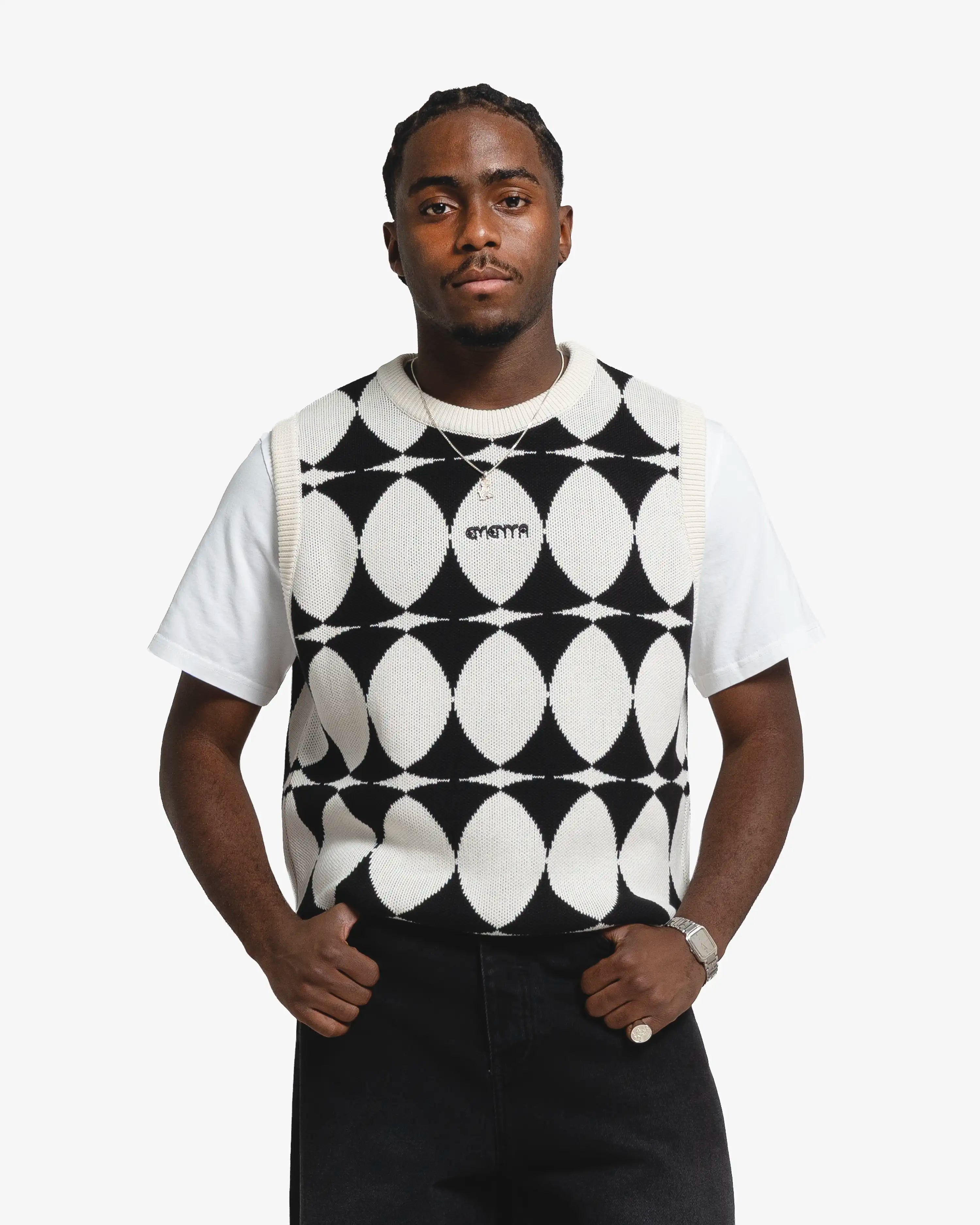 #color_off white/black