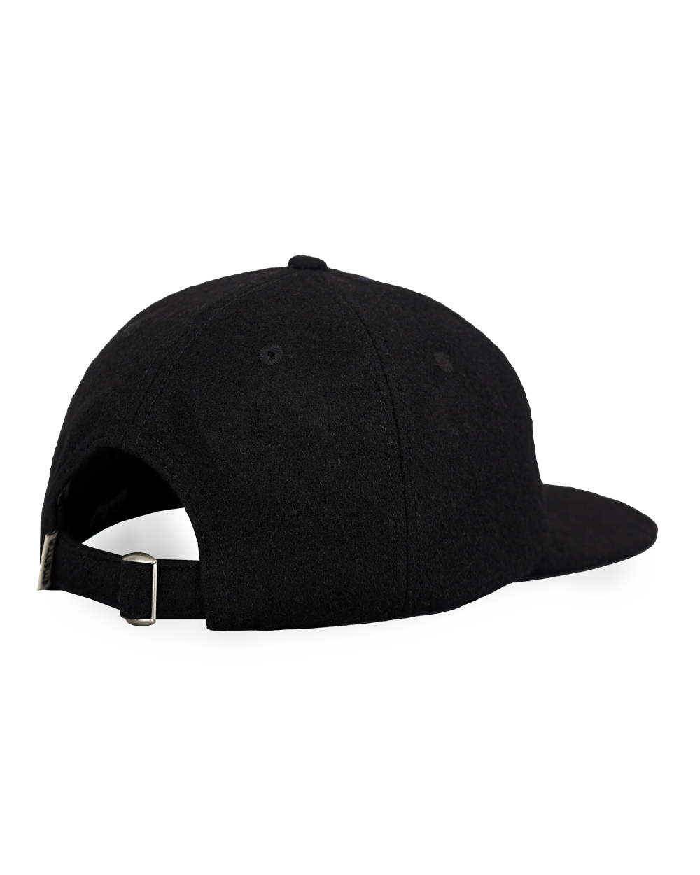 Made from soft black-colored wool, this six-panel cap features a straight brim for a sharp look. The Signature logo is embroidered on the front, adding a clean touch. The adjustable strap at the back ensures a perfect fit, while the 100% wool construction provides warmth and durability.