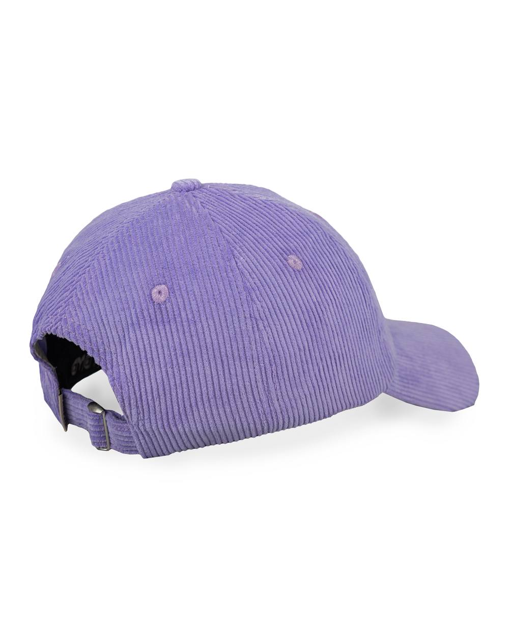 The Totem Cap is a classic six-panel cap crafted from 100% cotton corduroy, offering a soft texture and a timeless look. It comes in a lilac color, complemented by a curved brim for a relaxed fit. The front features our new Ementa totem patch in grey, creating contrast against the lilac background.&nbsp;