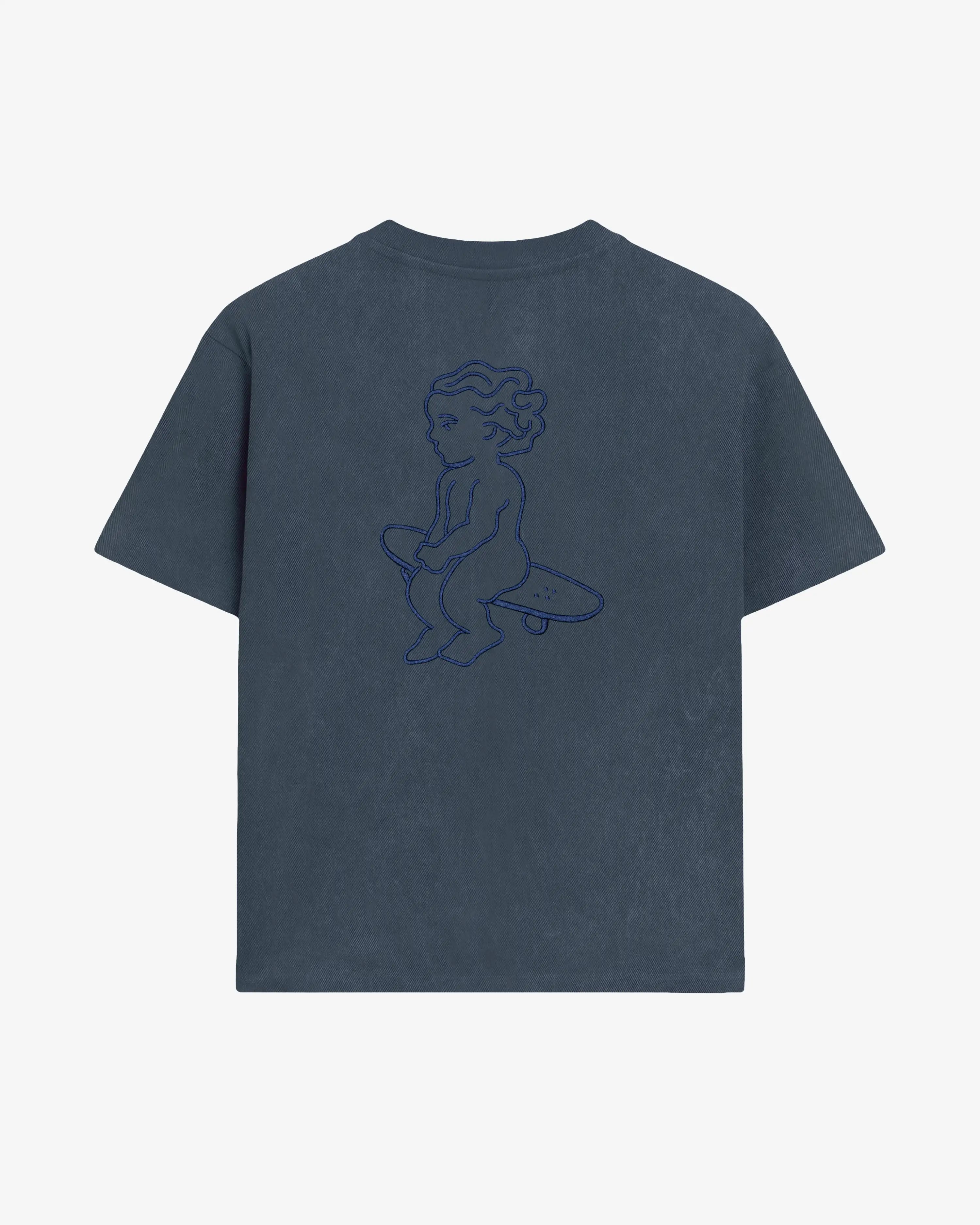 100% cotton fabric with a washed finish and soft hand feel
Regular unisex fit
Ikon embroidery applied on front and back
Denim washed colour with subtle fading variations
Machine wash cold. Do not tumble dry.
Made in Portugal