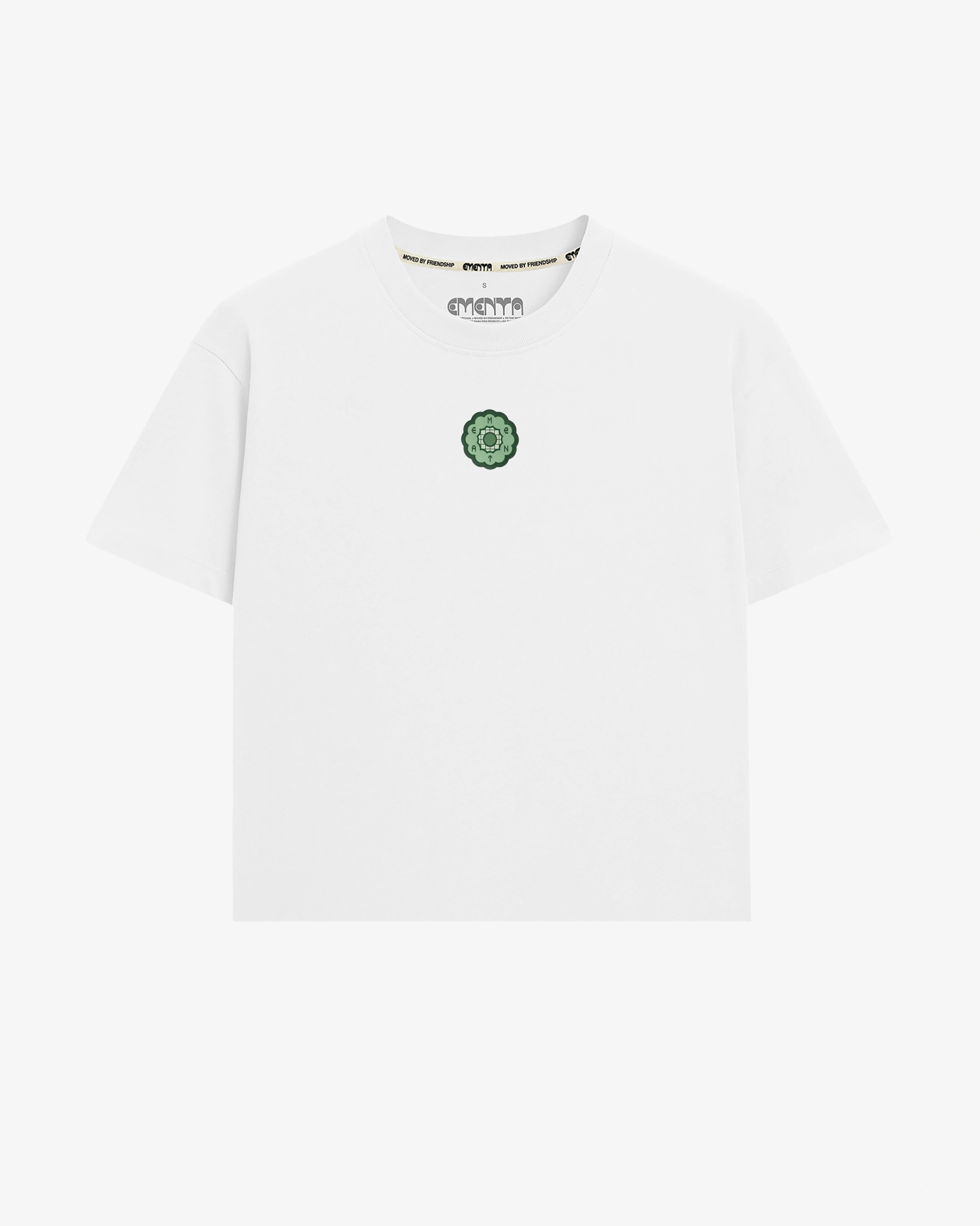 100% Cotton (220gsm)
Heavyweight cotton fabric with soft hand-feel
Boxy, relaxed fit with dropped shoulders
Ribbed crewneck collar
Screen-printed graphic on front and back

"EMENTA© Moved By Friendship" motto on the back with the Garden Flower design
Double-stitched hems for durability
Made in Portugal
